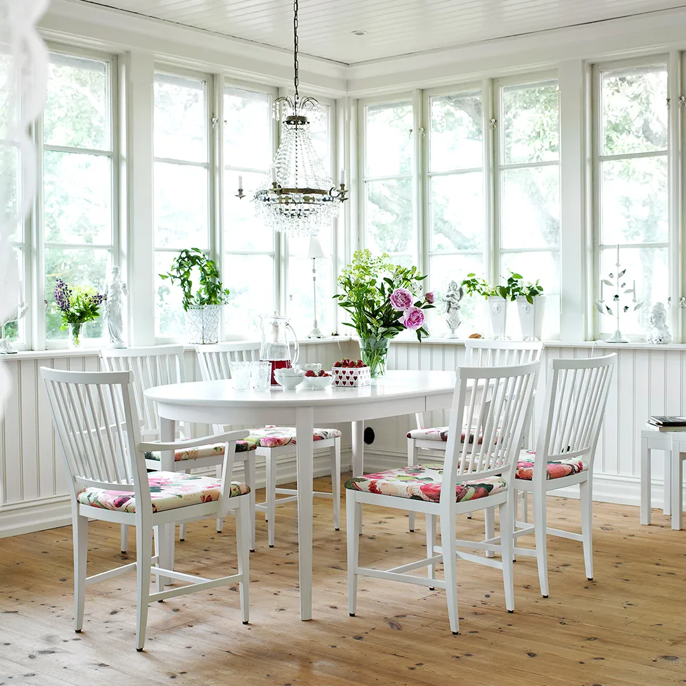 Τραπεζαρία, Vardags, Από σημύδα με ανοιχτή ματ λάκα. 2 ένθετα Stolab