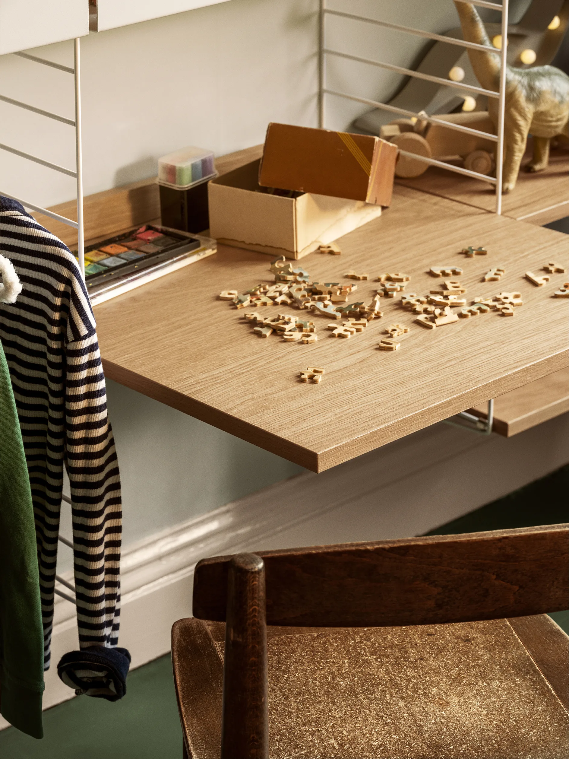 Επιφάνεια εργασίας String, Δρυς, 58x58 εκ. String