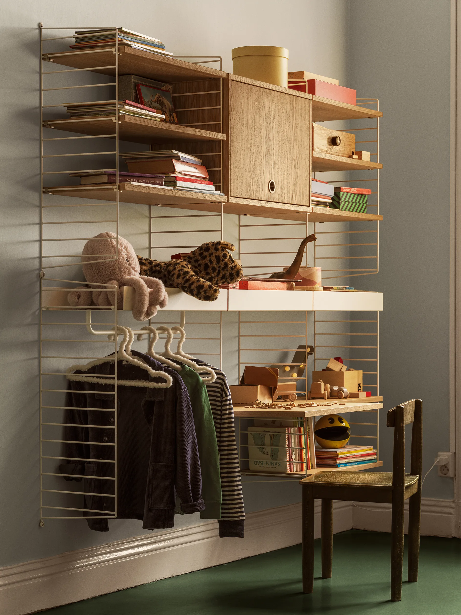 Επιφάνεια εργασίας String, Δρυς, 58x58 εκ. String