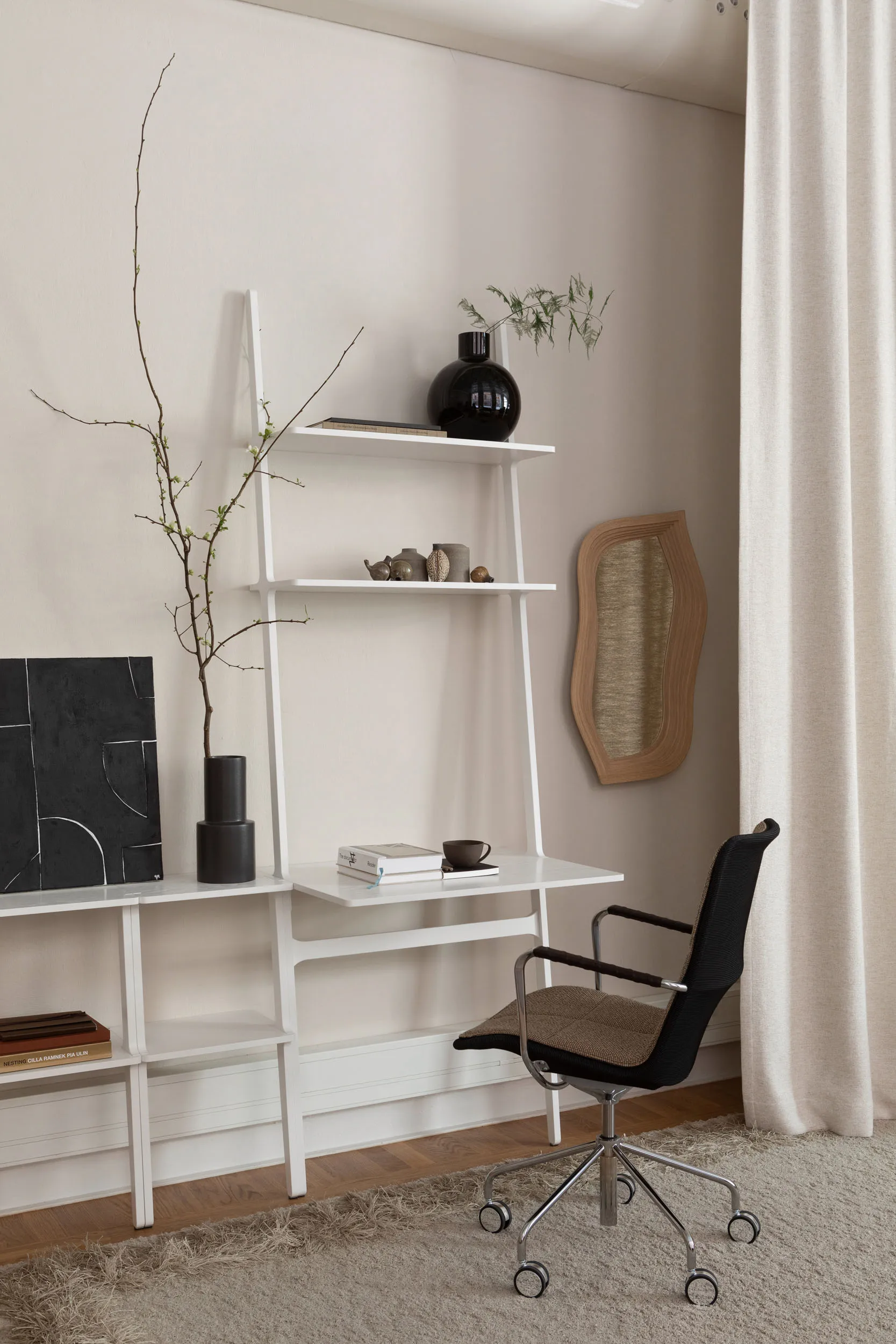 Libri γραφείο, Δεσποτάκι Λευκό λακαρισμένο Swedese