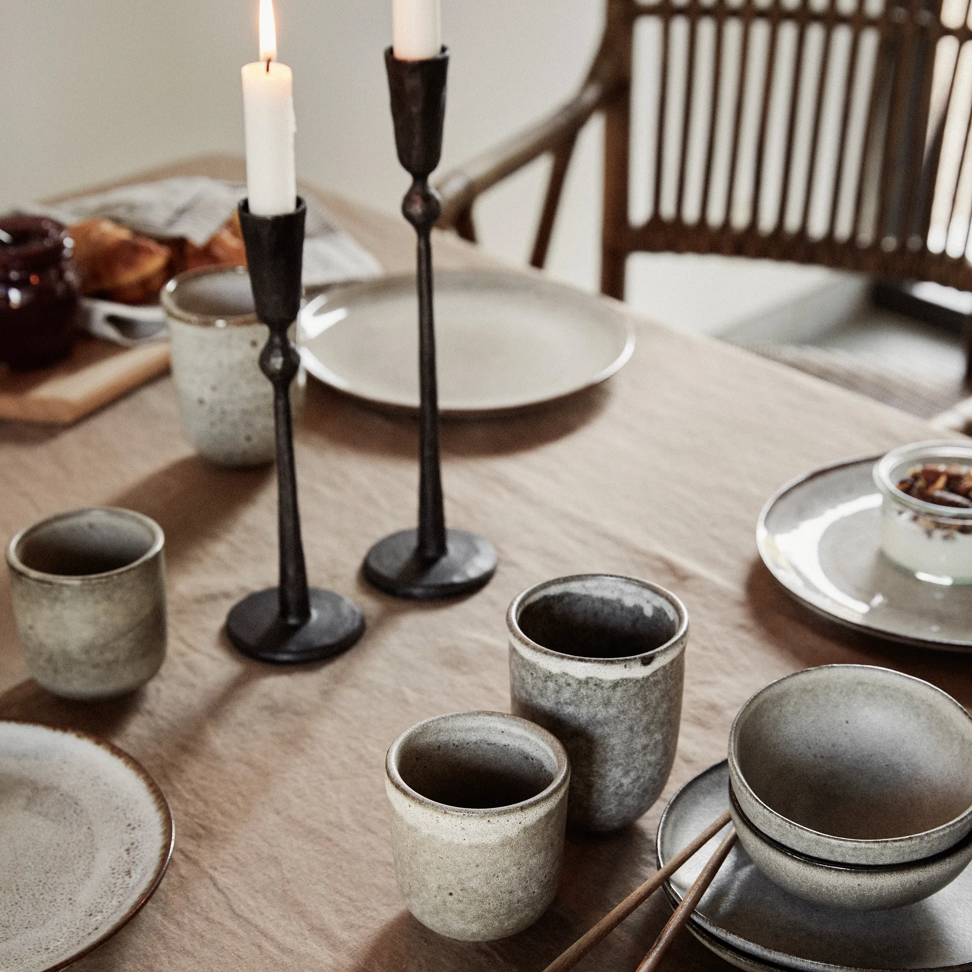 Boule κηροπήγιο μαύρο, Μεσαίο Tell Me More