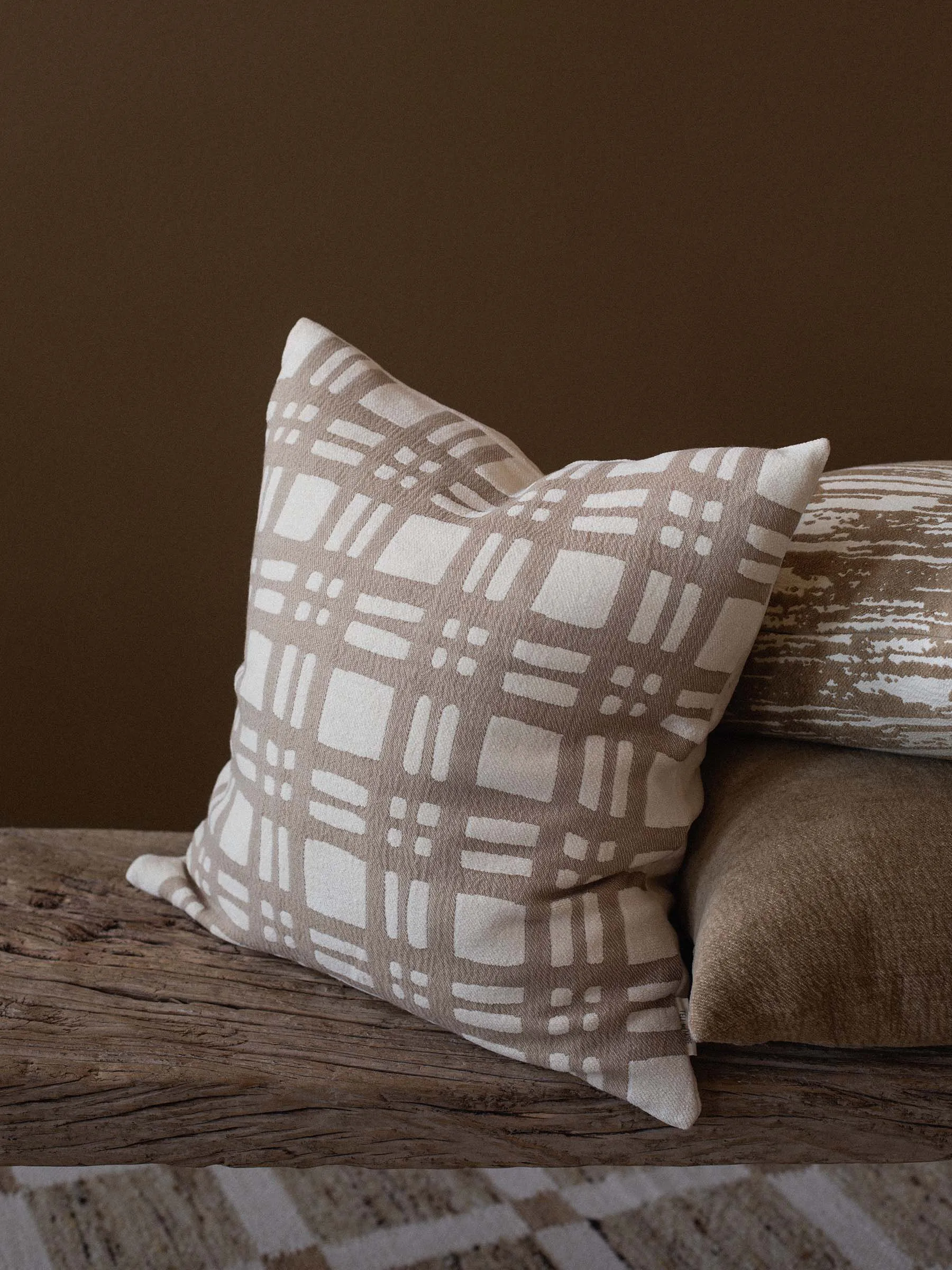 Camille μαξιλαροθήκη 50x50 εκ., Μπεζ Tell Me More