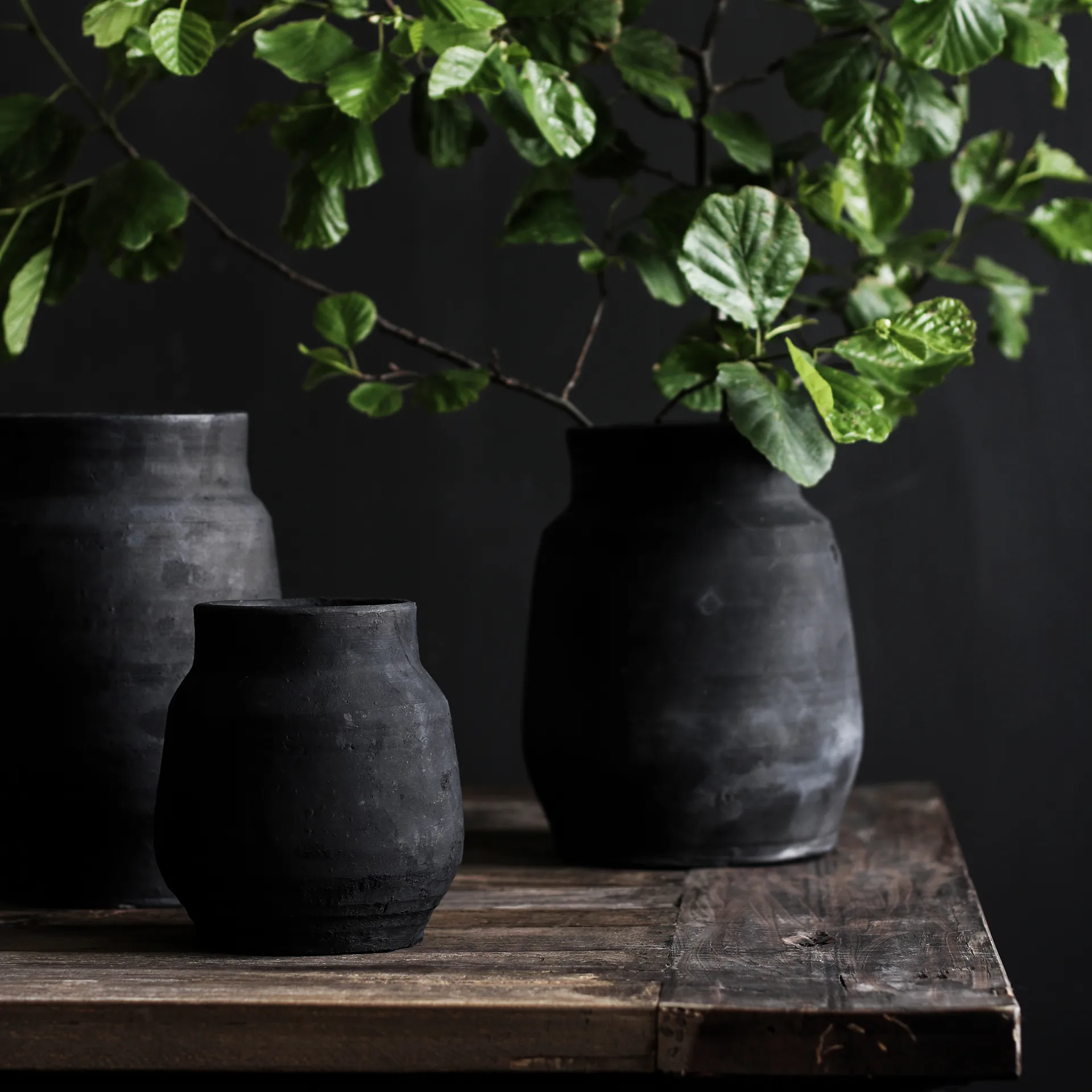 Hero γλάστρα L, Μαύρο Tell Me More