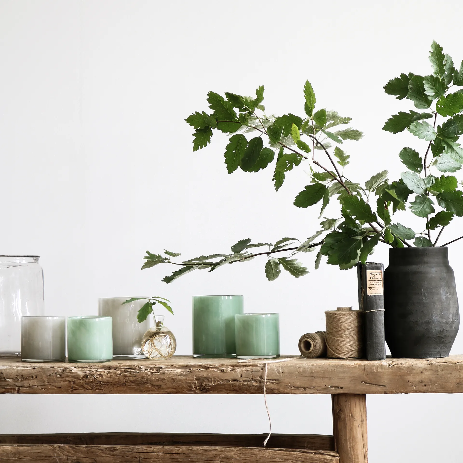 Hero γλάστρα L, Μαύρο Tell Me More