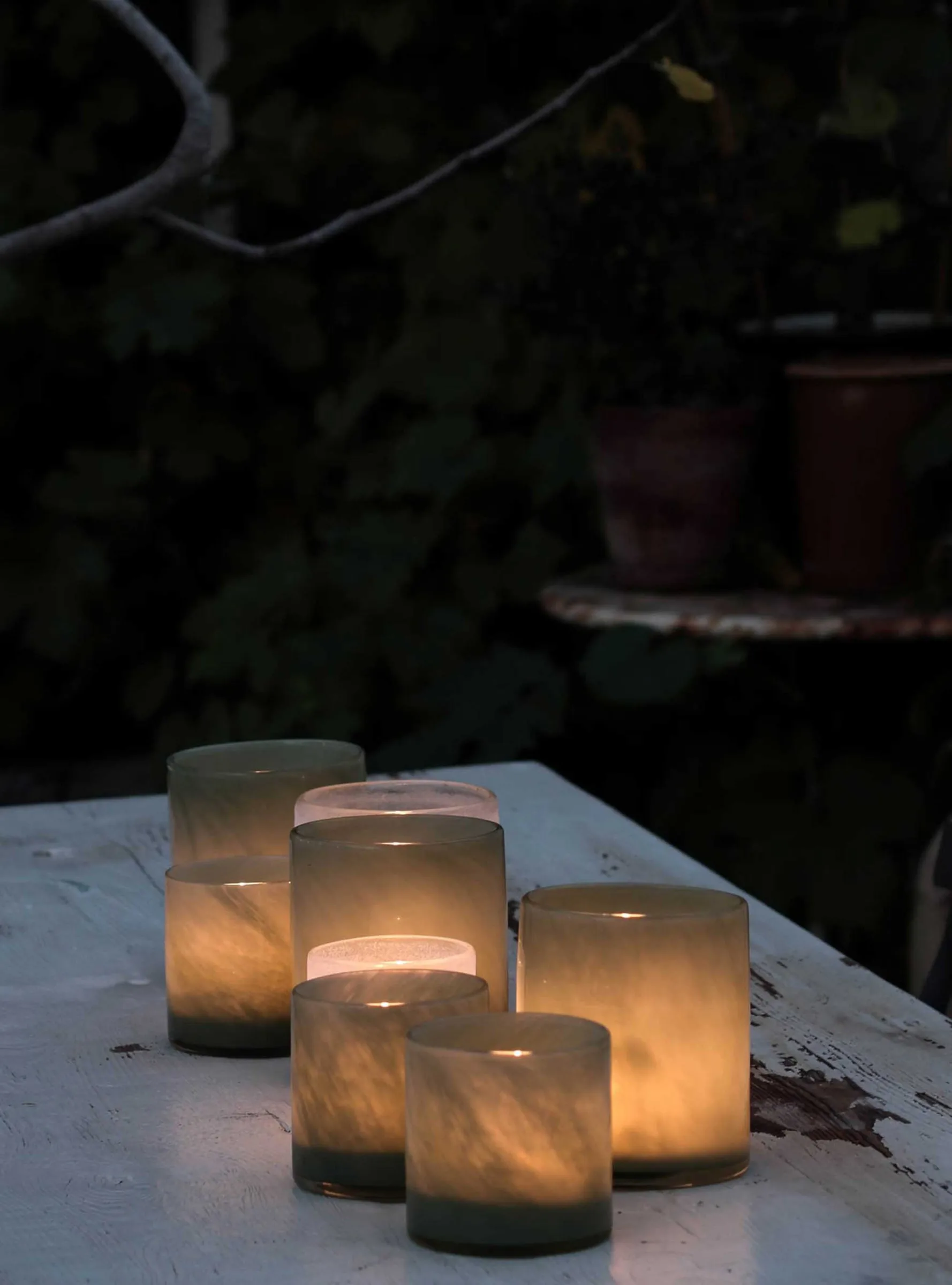 Lyric φανάρι S, Warm grey Tell Me More