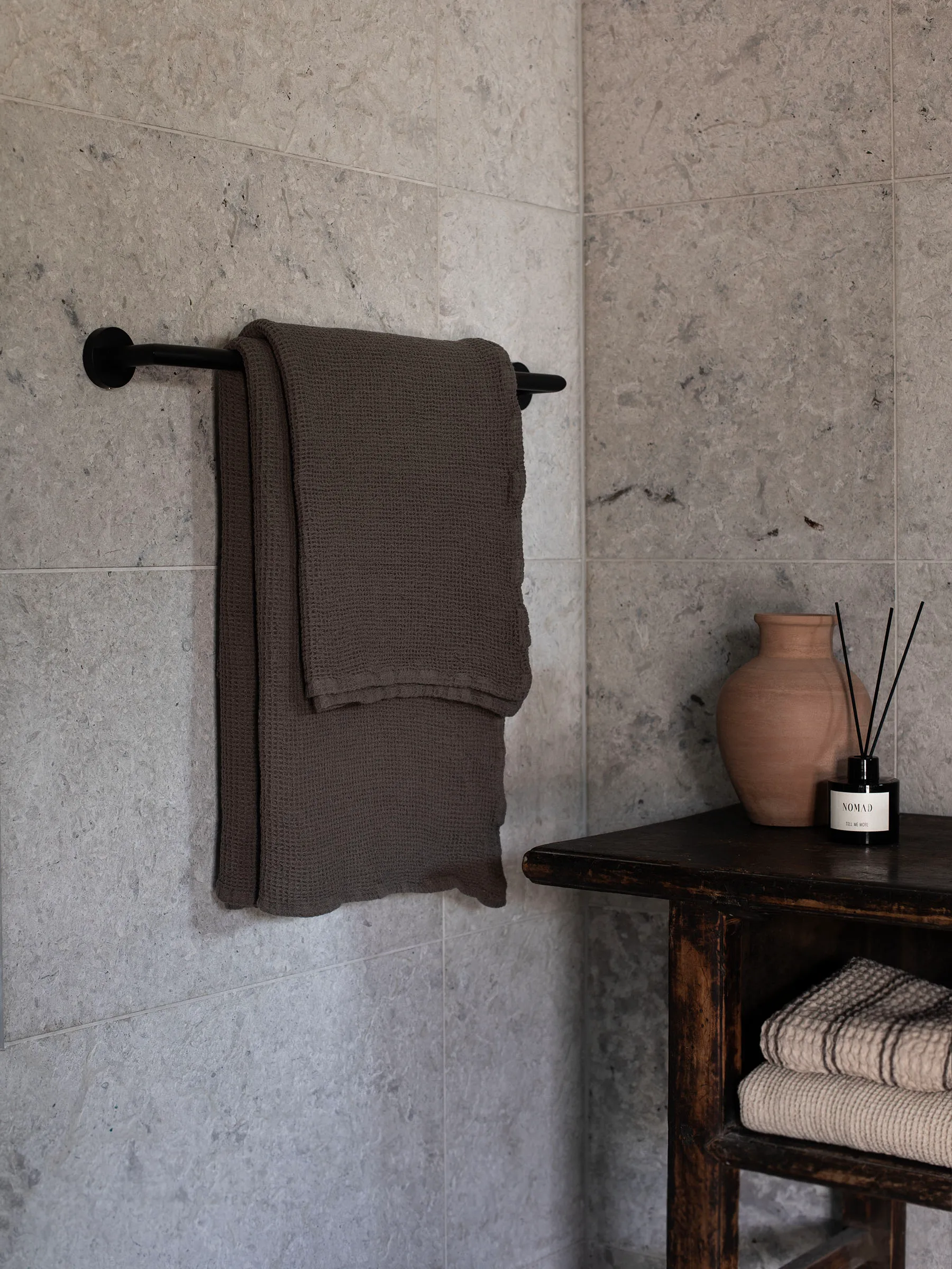 Πετσέτα μπάνιου Nella 100x150 εκ., Taupe Tell Me More