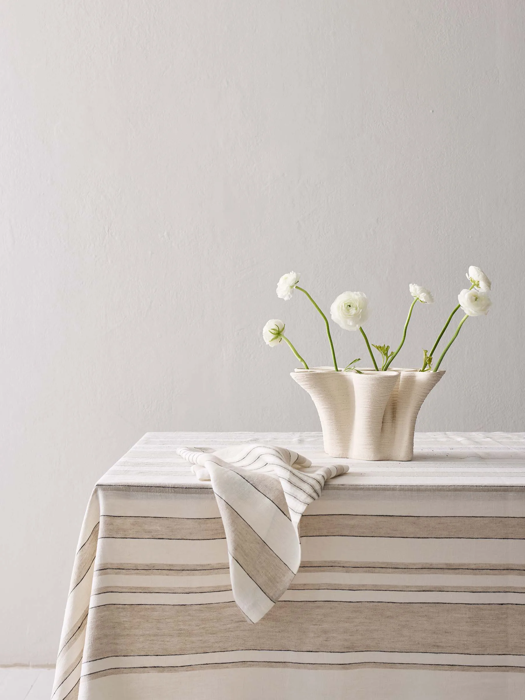 Noah τραπεζομάντηλο, Beige stripe, 145x330 εκ. Tell Me More