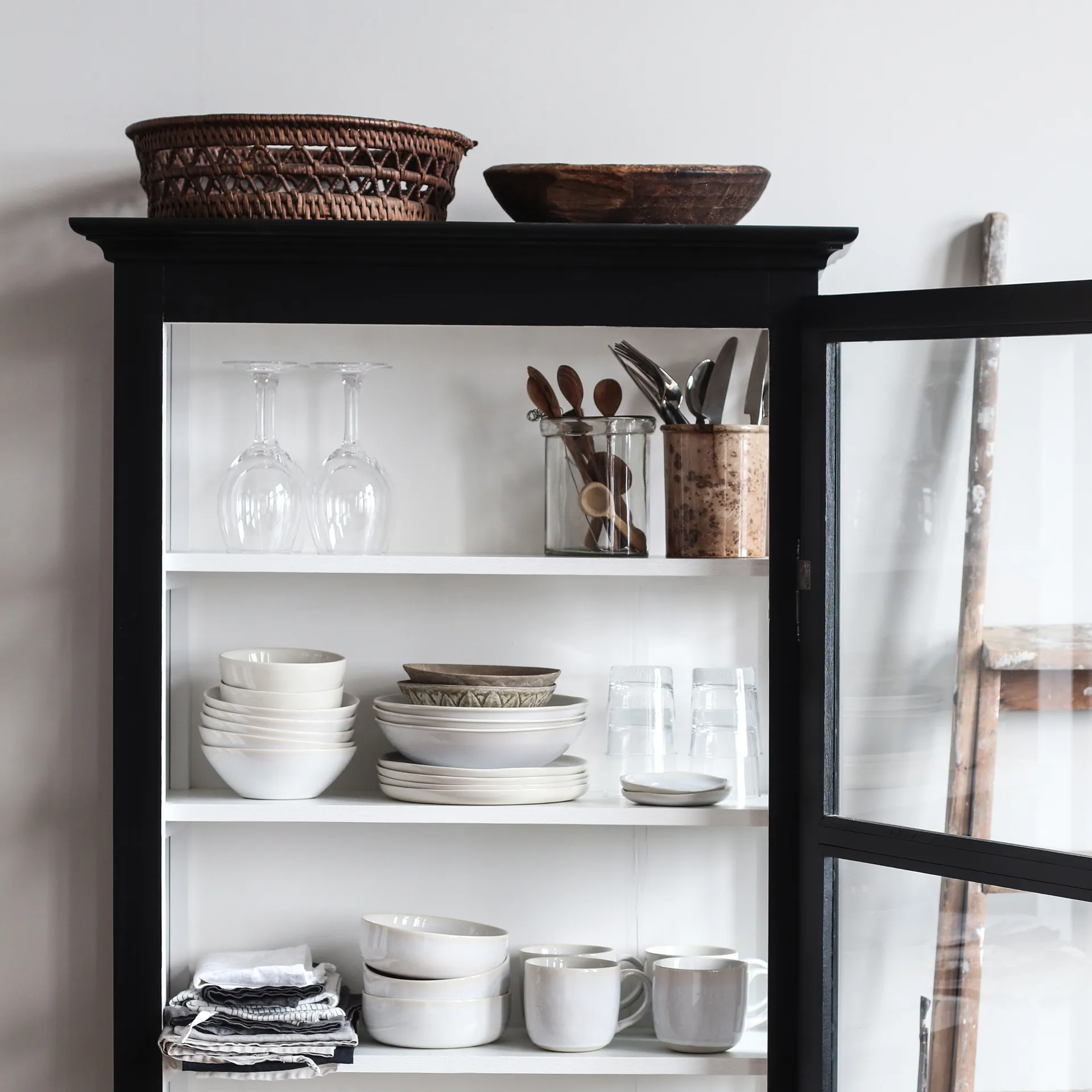 Vince μπολ S, Λευκό Tell Me More