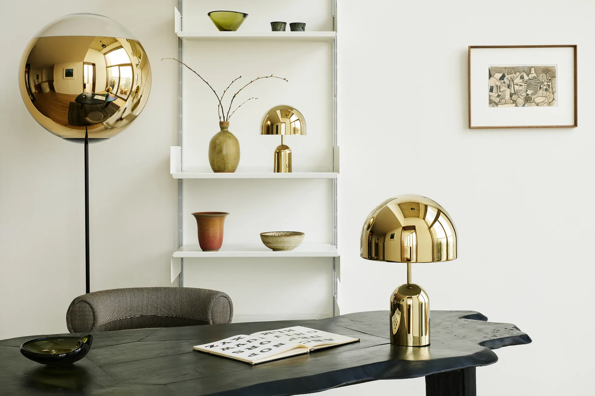 Φορητό επιτραπέζιο φωτιστικό Bell, Gold Tom Dixon