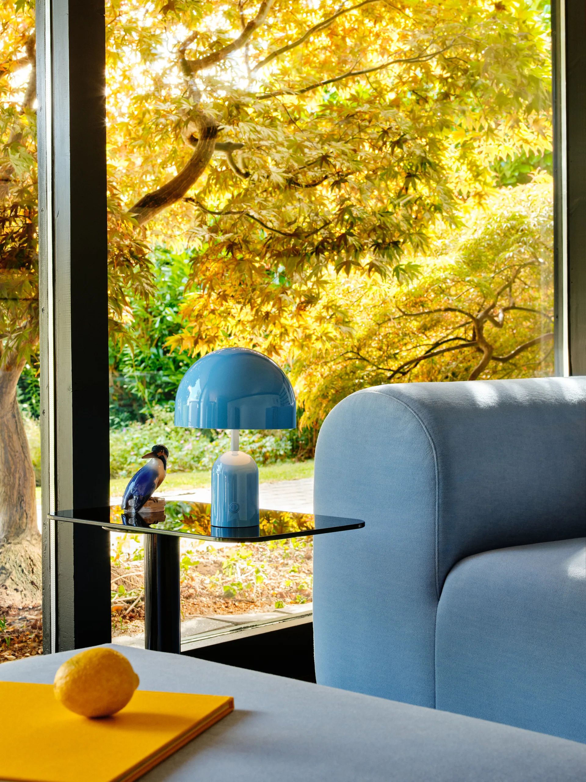 Bell φορητό επιτραπέζιο φωτιστικό LED 28 cm, Baby Blue Tom Dixon