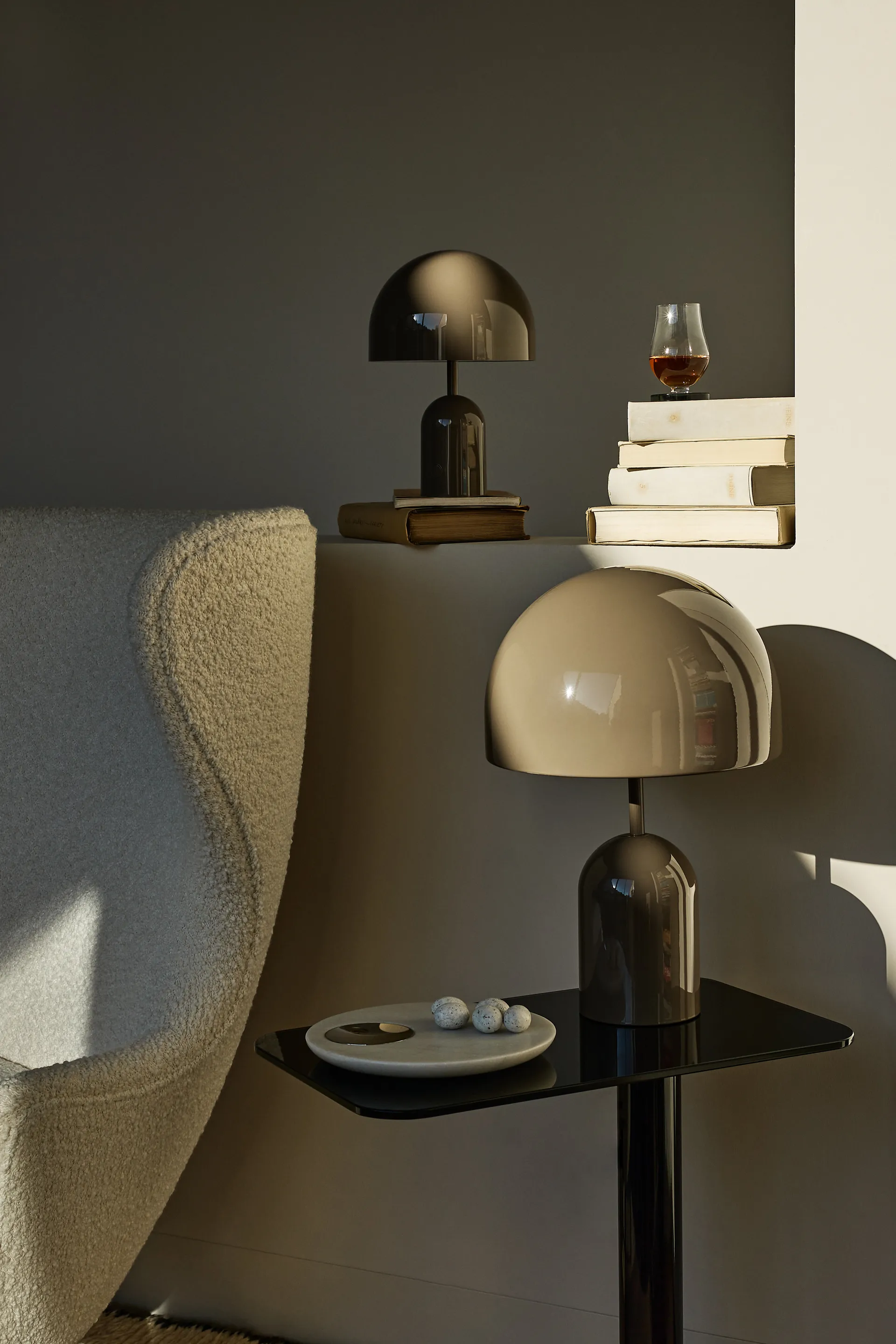 Επιτραπέζιο φωτιστικό Bell, Taupe Tom Dixon