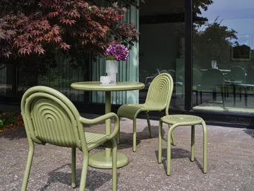 Groove καφέ τραπέζι στρογγυλό - Moss, Ø70 cm - Tom Dixon