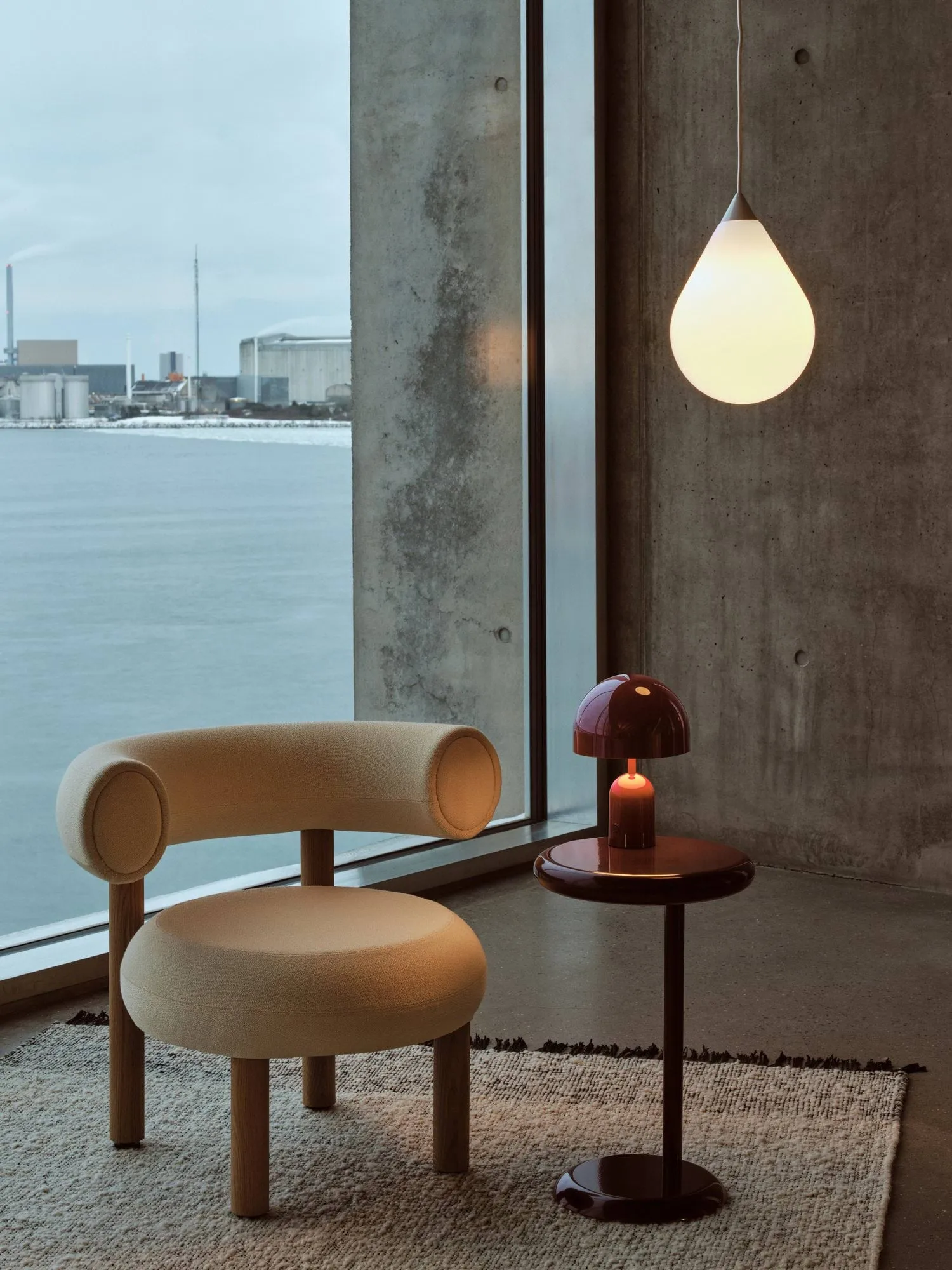 Spot βοηθητικό τραπεζάκι, Burgundy, Ø55x33 εκ. Tom Dixon
