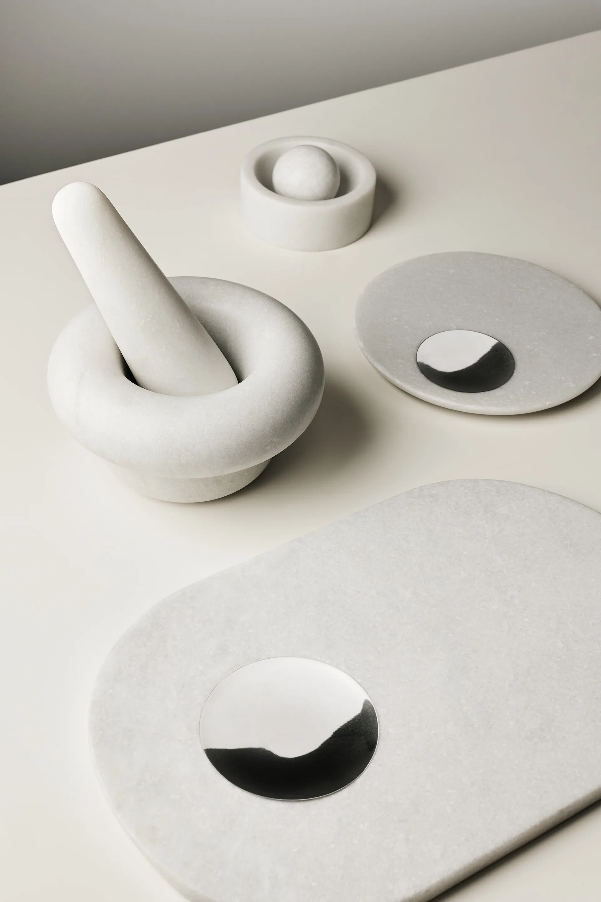 Μύλος μπαχαρικών Stone Ø12 cm, White marble Tom Dixon