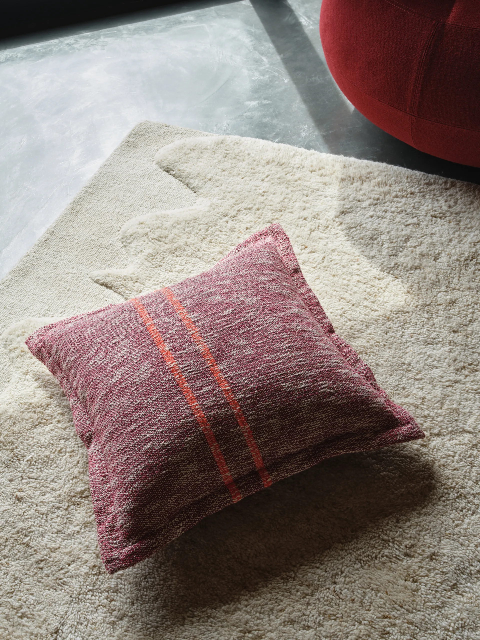 Track διακοσμητικό μαξιλάρι, Burgundy, 56x56 εκ. Tom Dixon