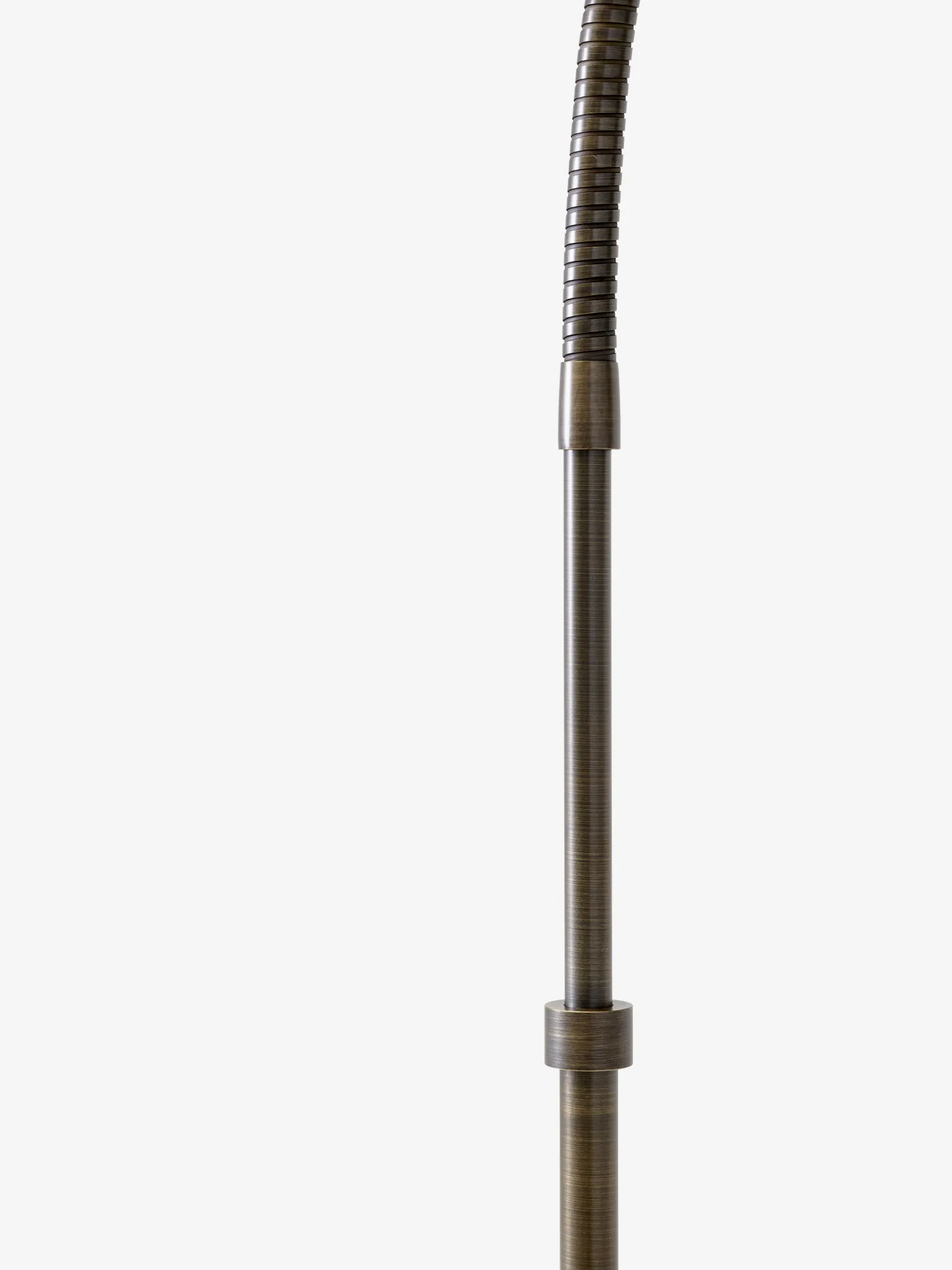 Bellevue AJ7 φωτιστικό δαπέδου Anniversary Edition, Stone grey-bronzed brass &Tradition