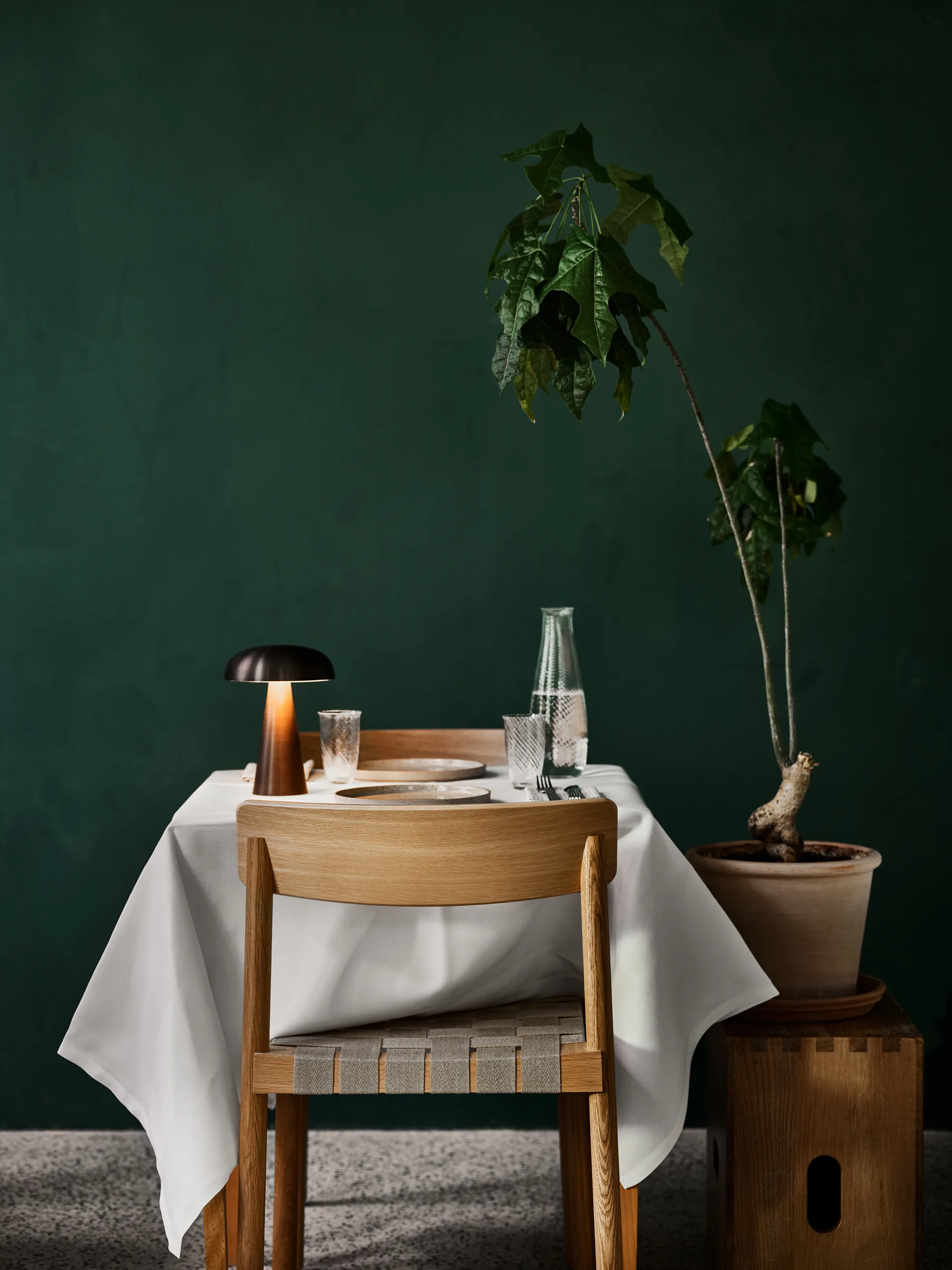 Καρέκλα Betty TK1, Δρυς, κάθισμα με φυσική πλεκτή λινάτσα &Tradition