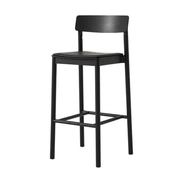 Betty TK17 Bar Chair μπαρ καρέκλα 75 cm - Noble μαύρο δέρμα-μαύρη λουστραρισμένη φράξος - &Tradition