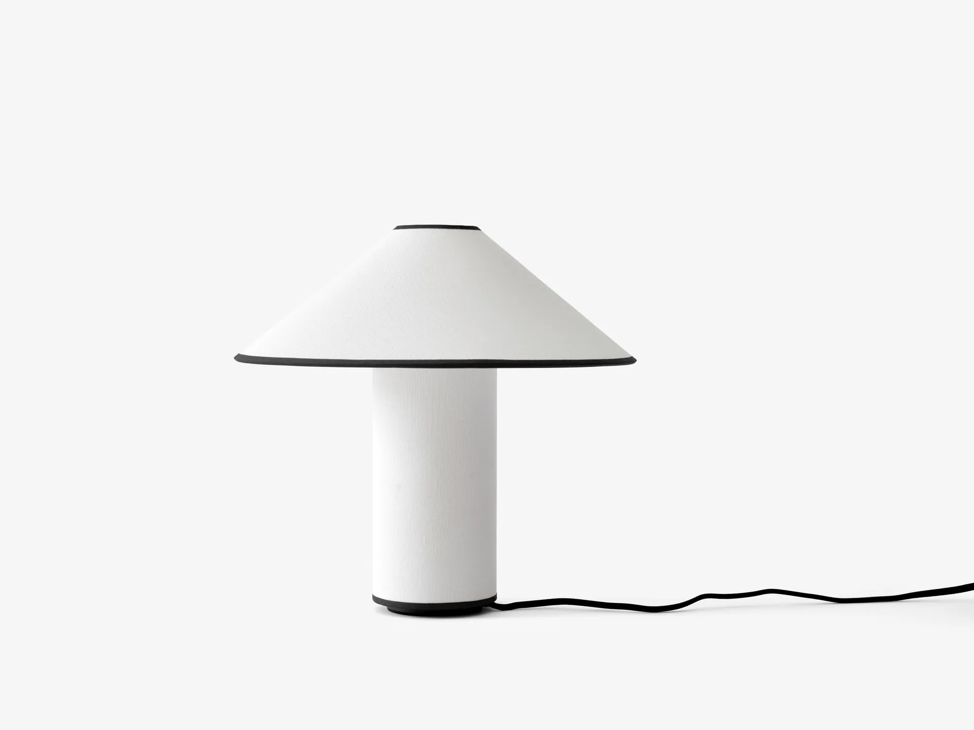 Επιτραπέζιο φωτιστικό Colette ATD6, Black & White &Tradition