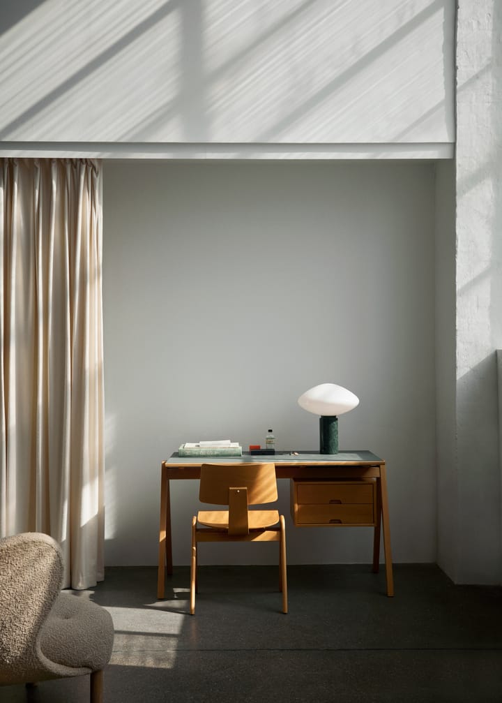 Daystak RD2 τραπεζαρία 122x71x61 cm, Honey -nano laminate &Tradition