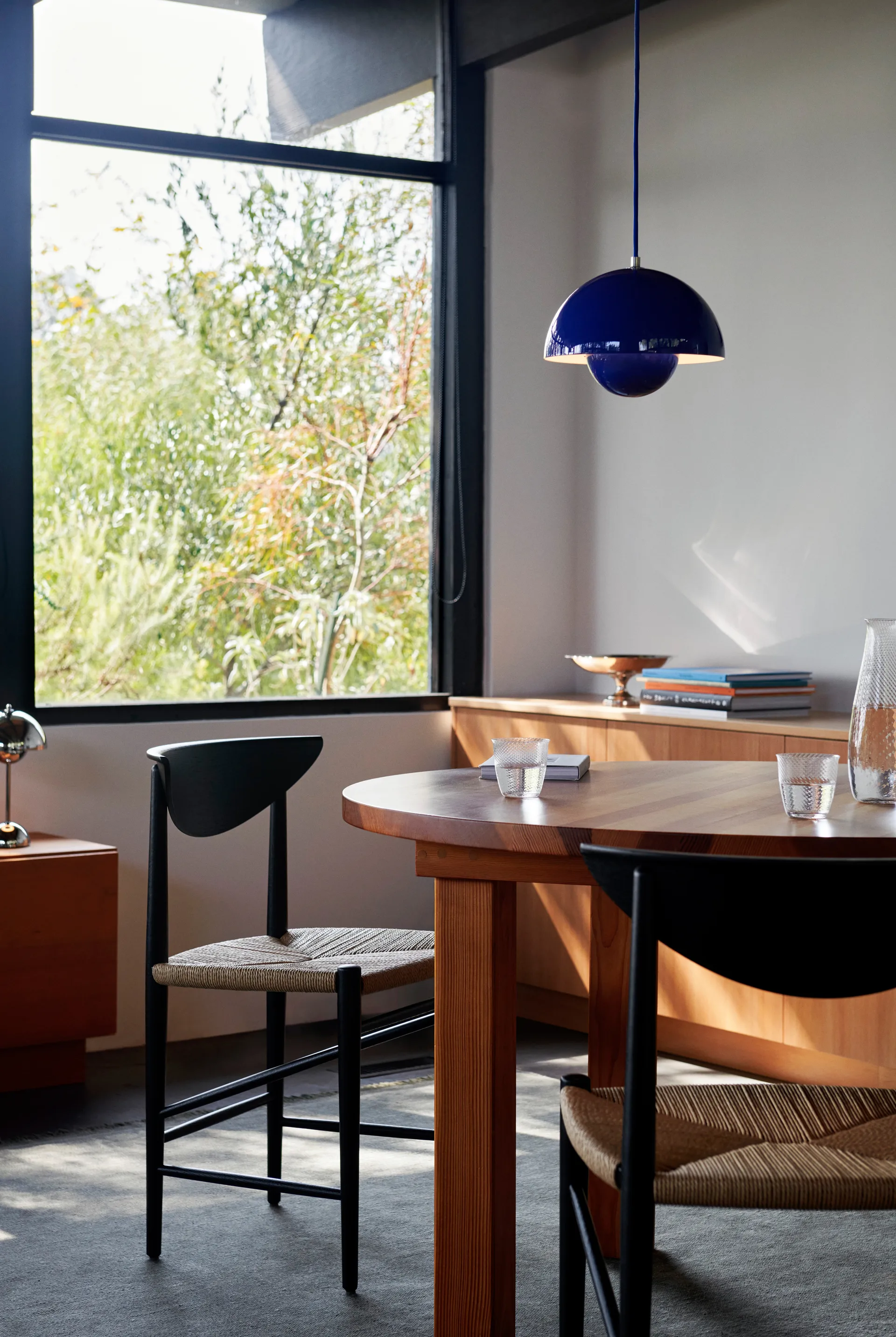 Flowerpot VP1 κρεμαστό φωτιστικό, Cobalt blue &Tradition