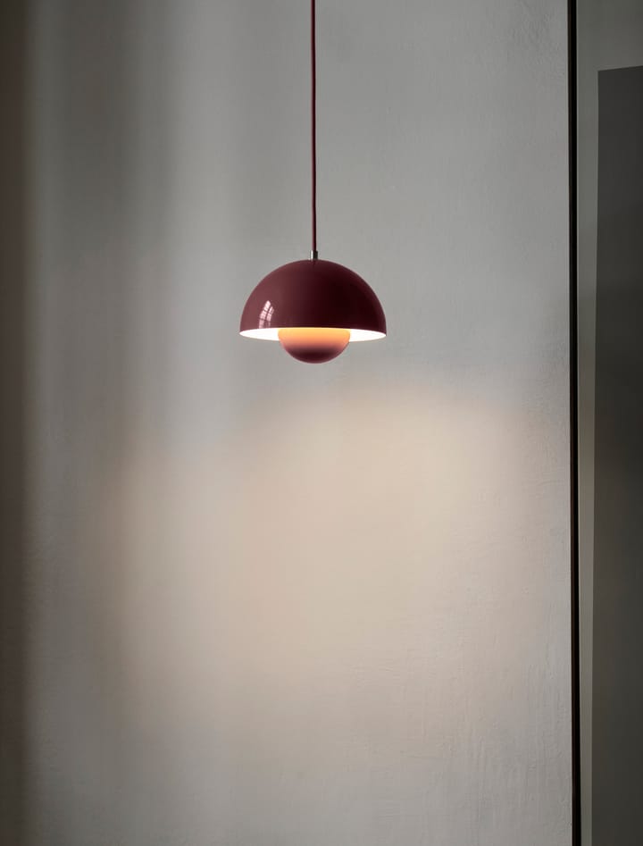 Flowerpot VP1 κρεμαστό φωτιστικό, Dark plum &Tradition