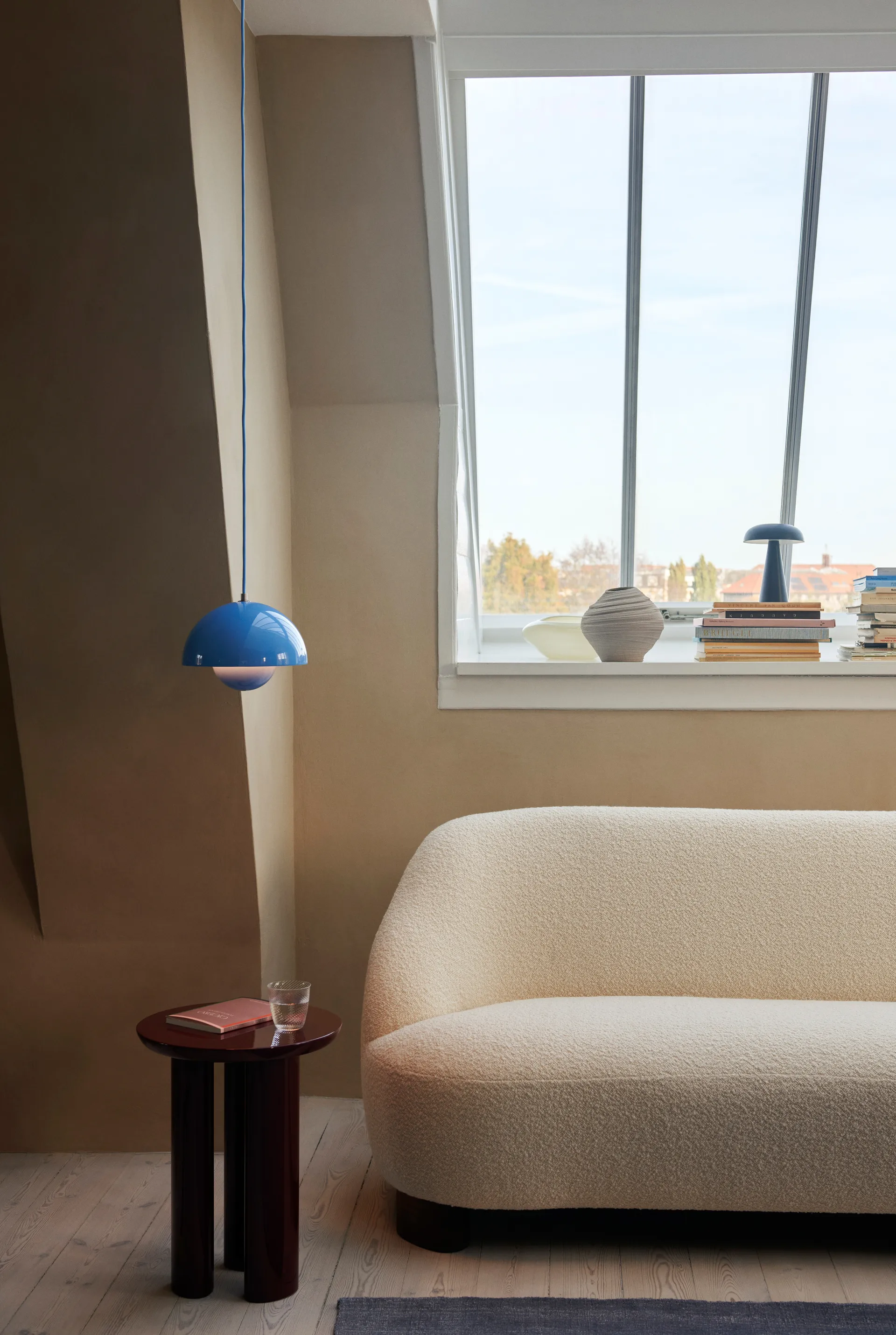 Flowerpot VP1 κρεμαστό φωτιστικό, Swim blue &Tradition