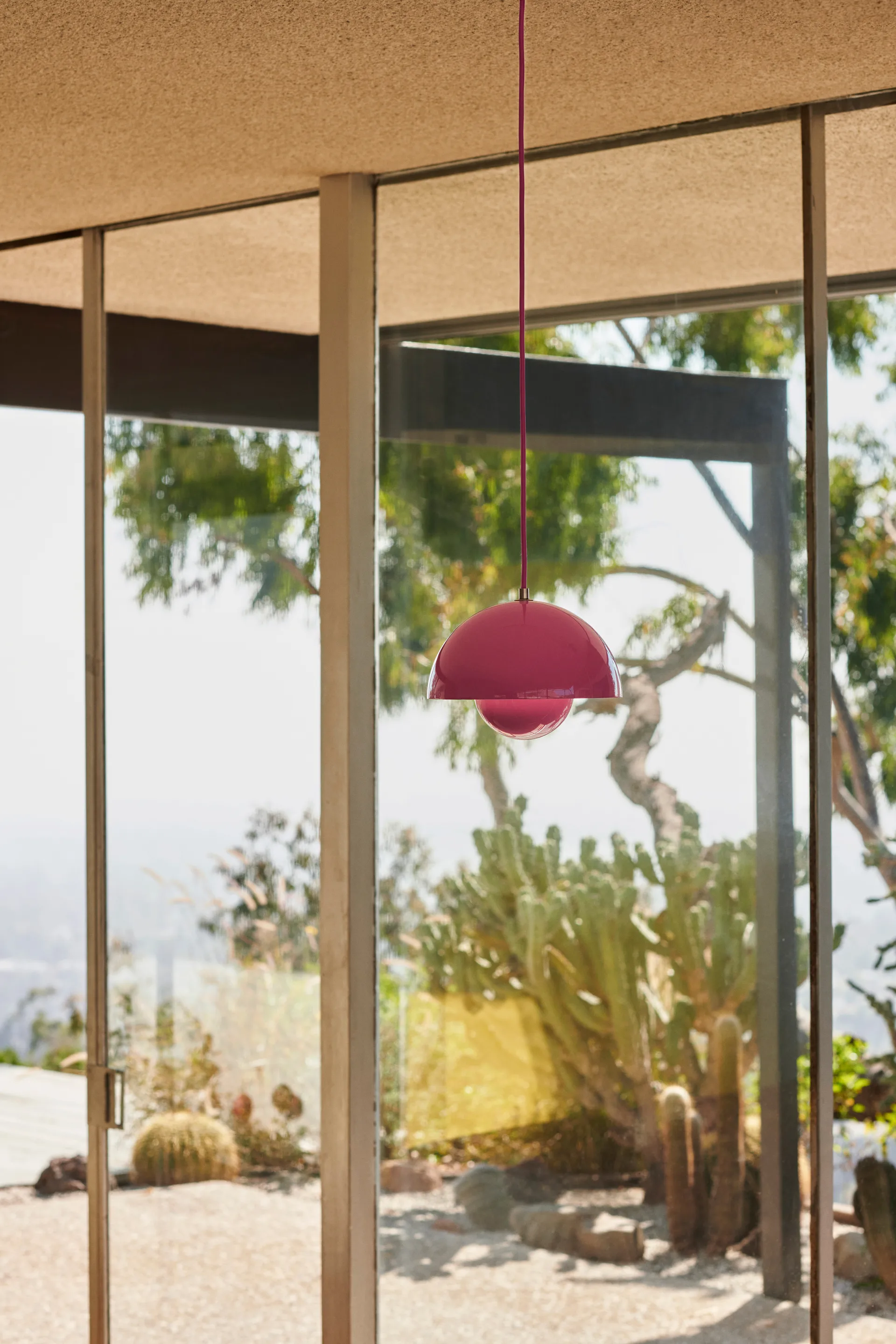 Flowerpot VP1 κρεμαστό φωτιστικό, Tangy pink &Tradition