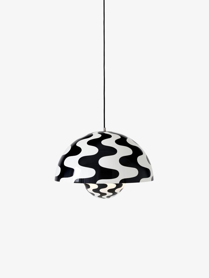 Flowerpot VP2 κρεμαστό φωτιστικό, Black-white pattern &Tradition