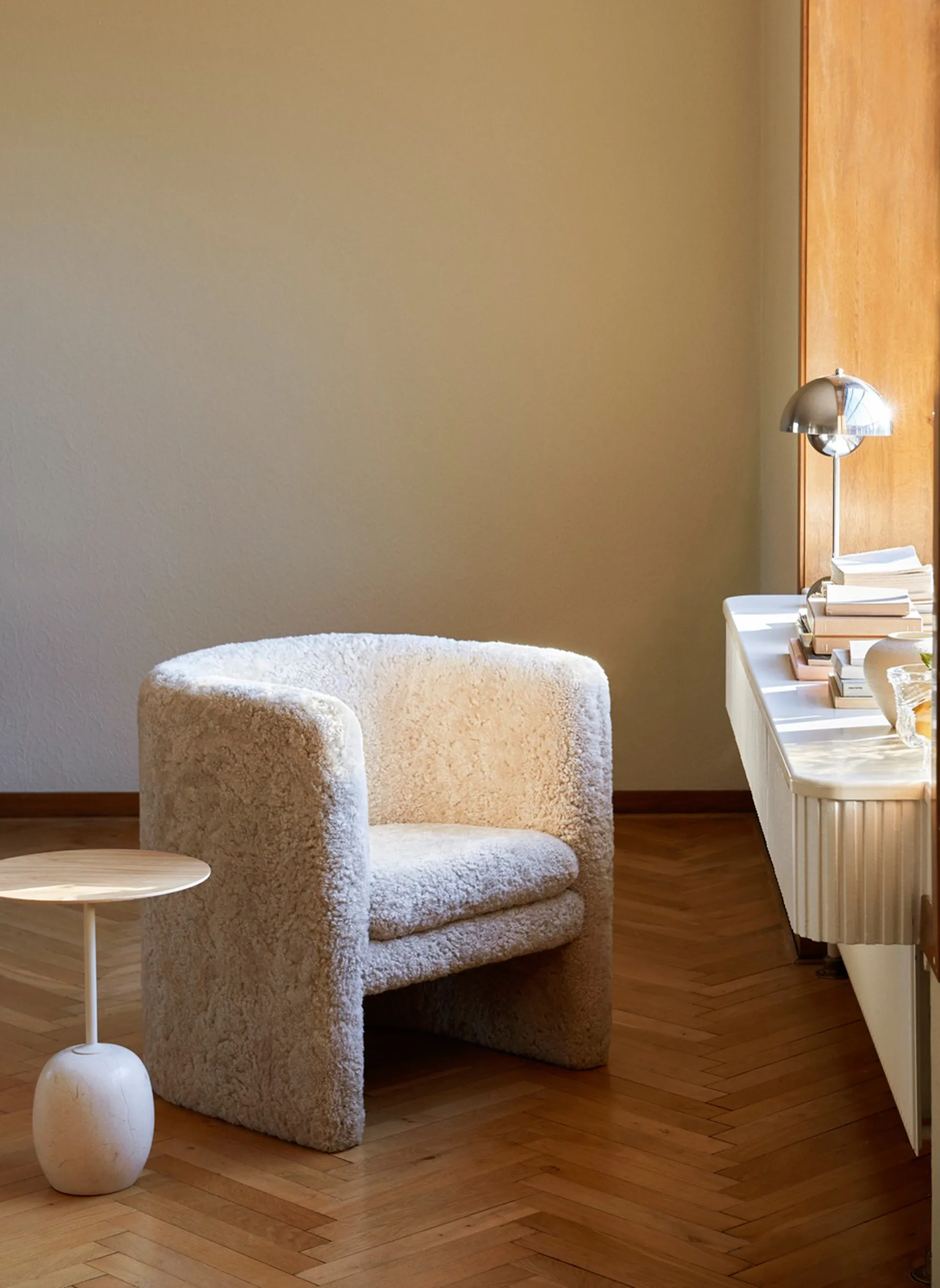 FlowerPot VP3 επιτραπέζιο φωτιστικό, Chrome-plated &Tradition