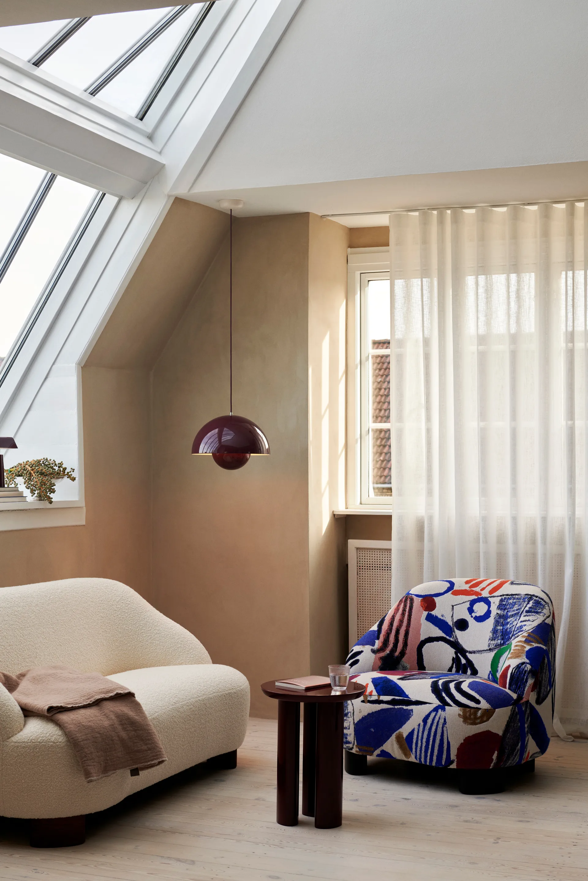 Flowerpot VP7 κρεμαστό φωτιστικό, Dark plum &Tradition