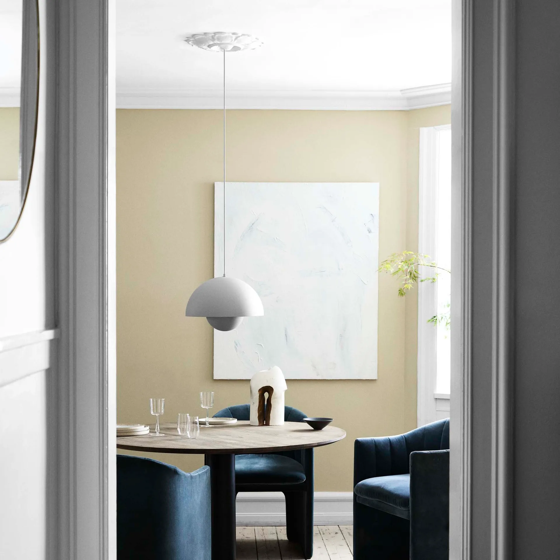 Flowerpot VP7 κρεμαστό φωτιστικό, ματ ανοιχτό γκρι &Tradition