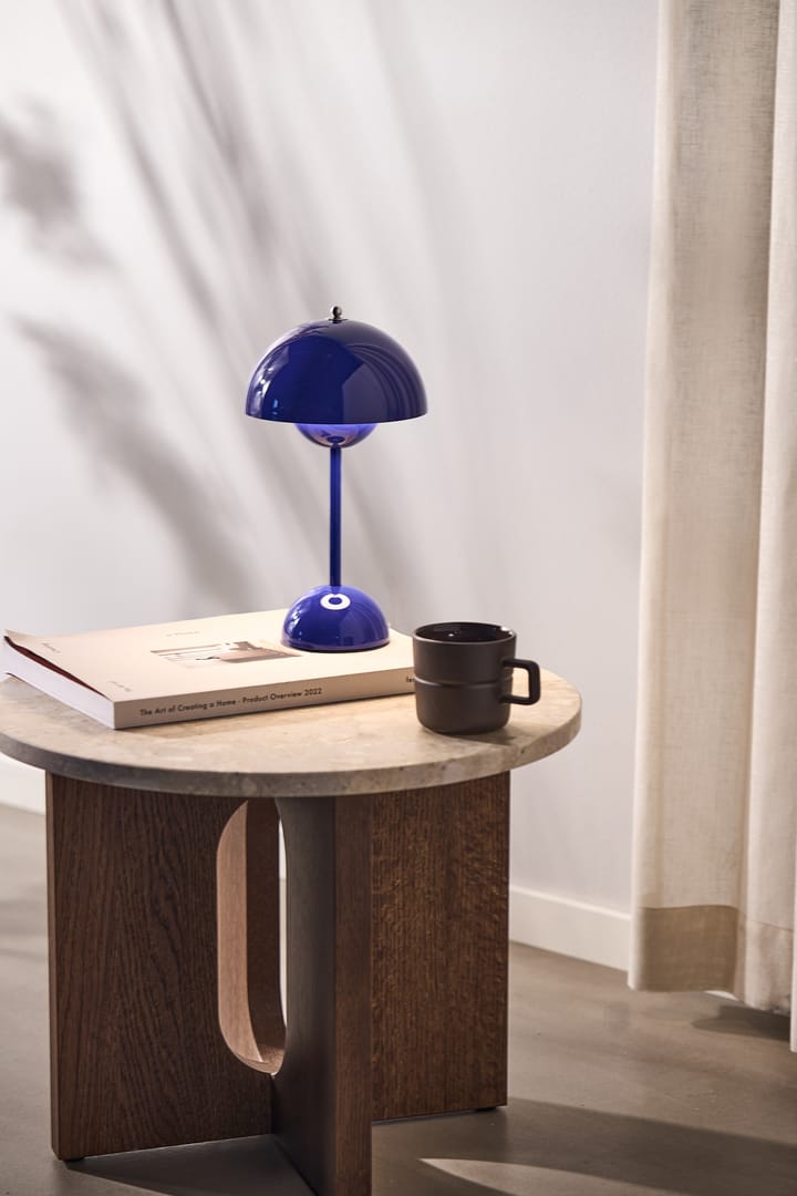 Flowerpot φορητό επιτραπέζιο φωτιστικό VP9, Cobalt blue &Tradition