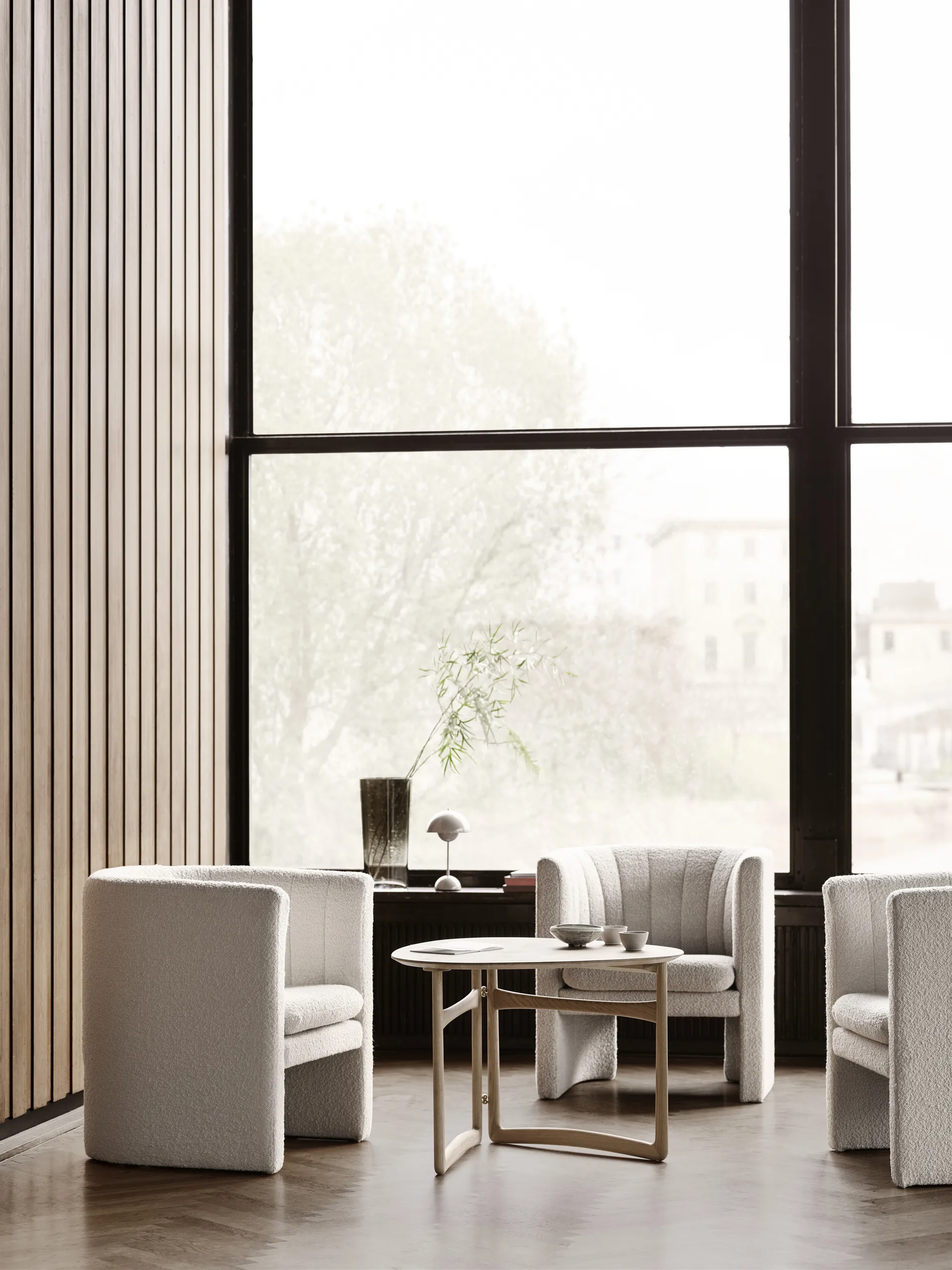 Flowerpot φορητό επιτραπέζιο φωτιστικό VP9, γκρι μπεζ &Tradition