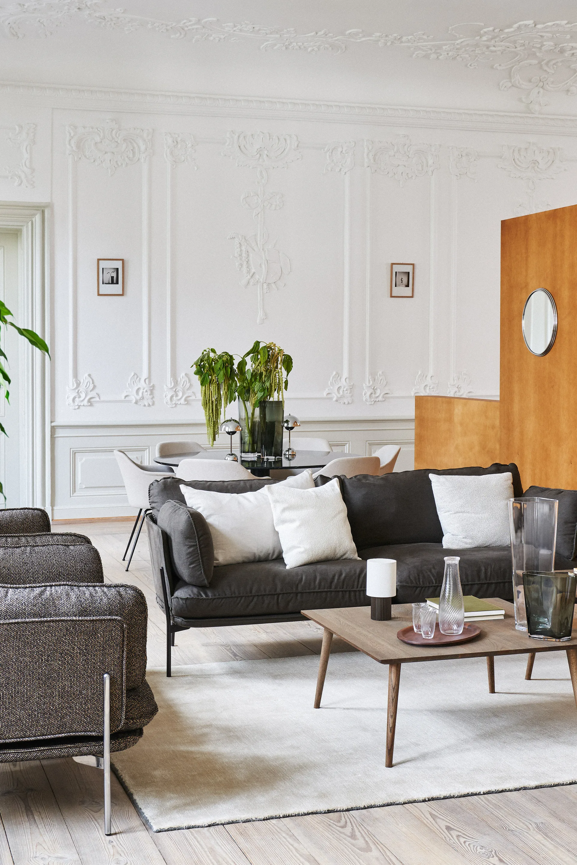 Flowerpot φορητό επιτραπέζιο φωτιστικό VP9, Χρώμιο &Tradition