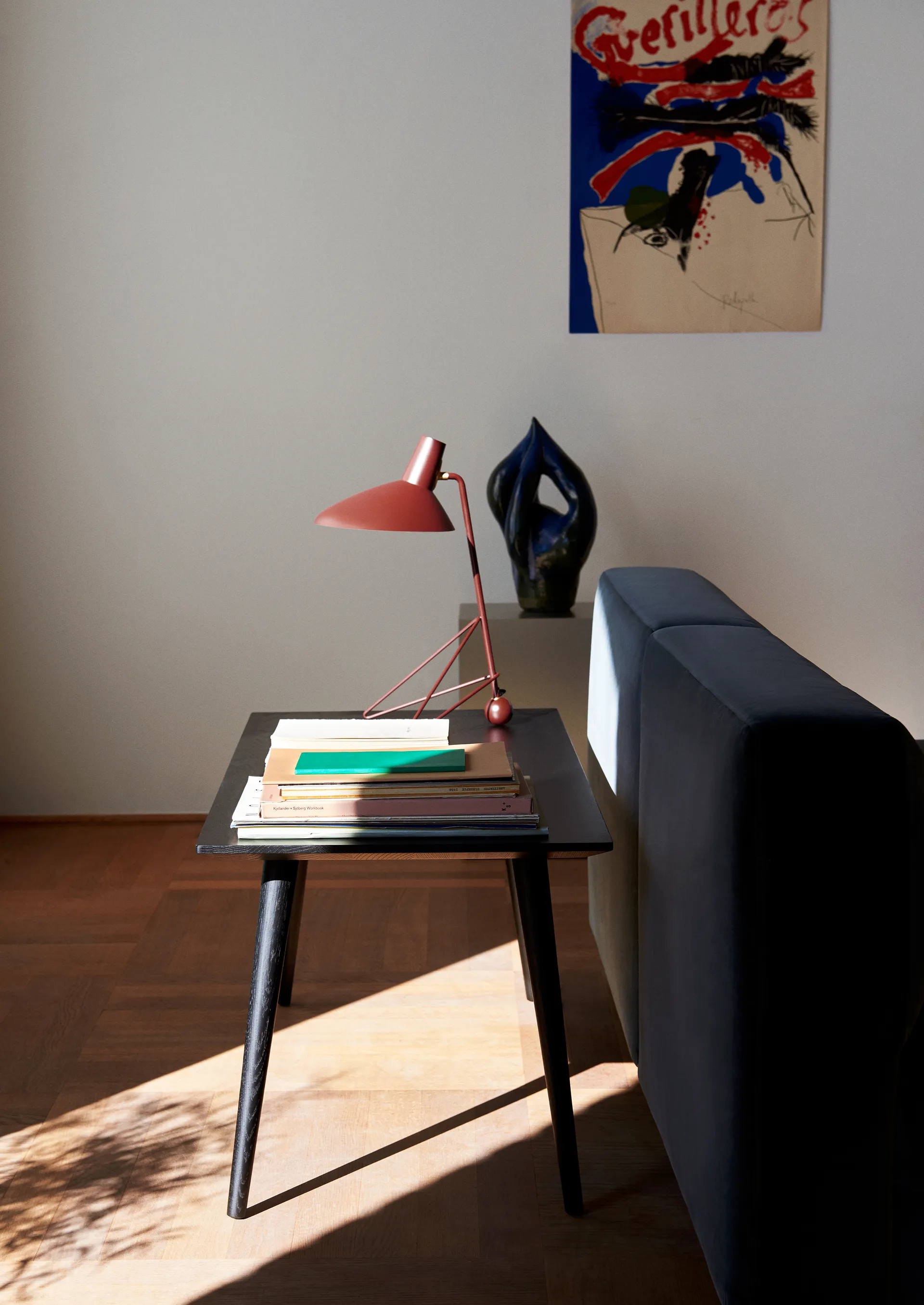 In Between τραπεζάκι καφέ SK23 50x110 cm., Μαύρη λακαρισμένη βελανιδιά &Tradition