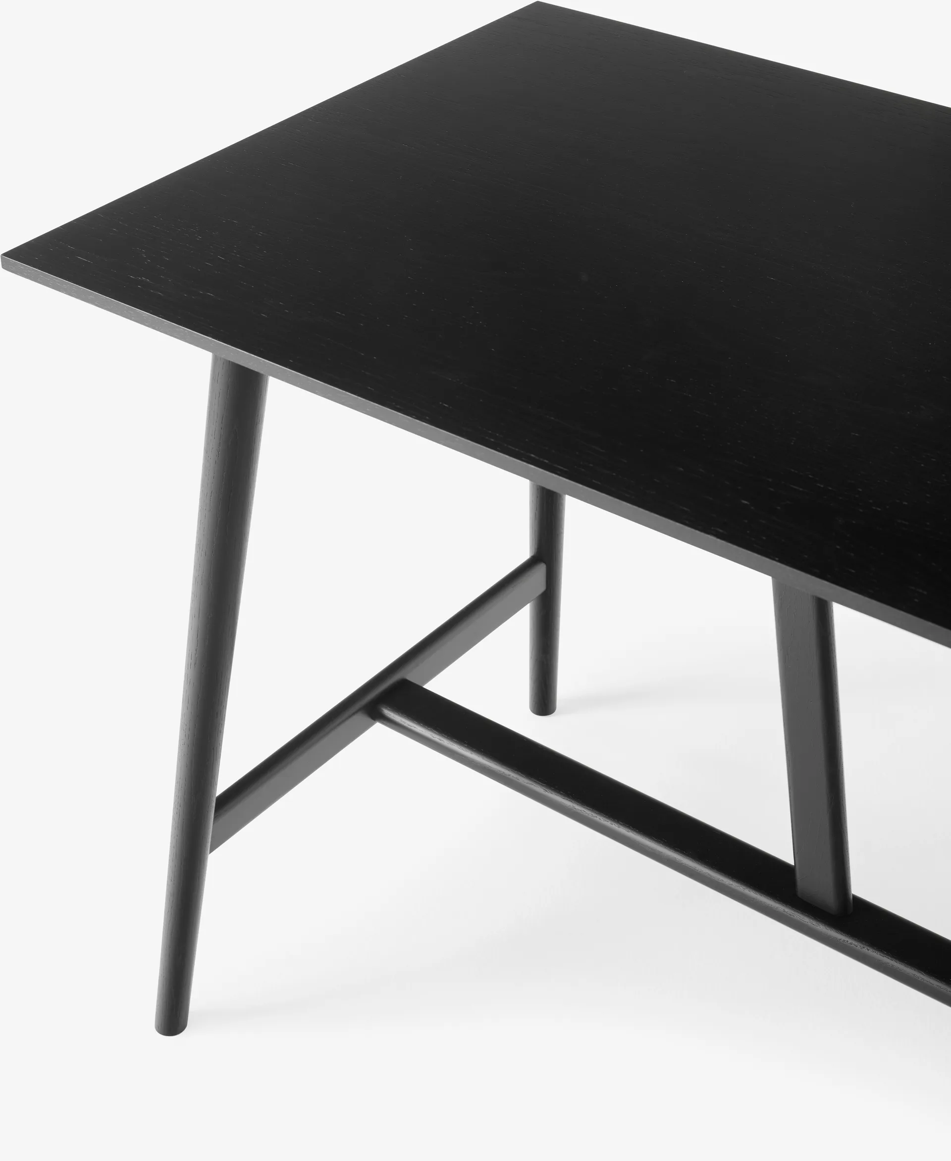 In Between SK26 Counter Table τραπέζι μπαρ 190x80x95 cm, Mαύρη λουστραρισμένη δρυς &Tradition