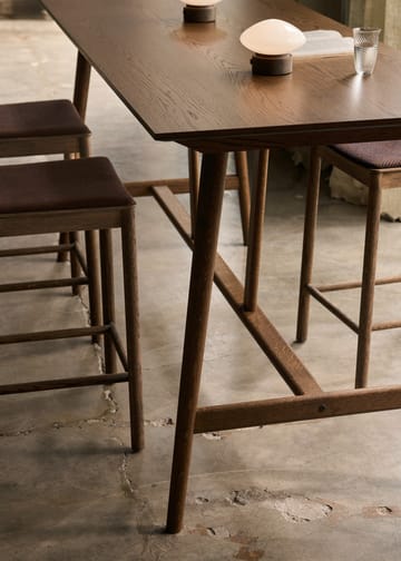 In Between SK26 Counter Table τραπέζι μπαρ 190x80x95 cm - καπνιστή δρυς - &Tradition