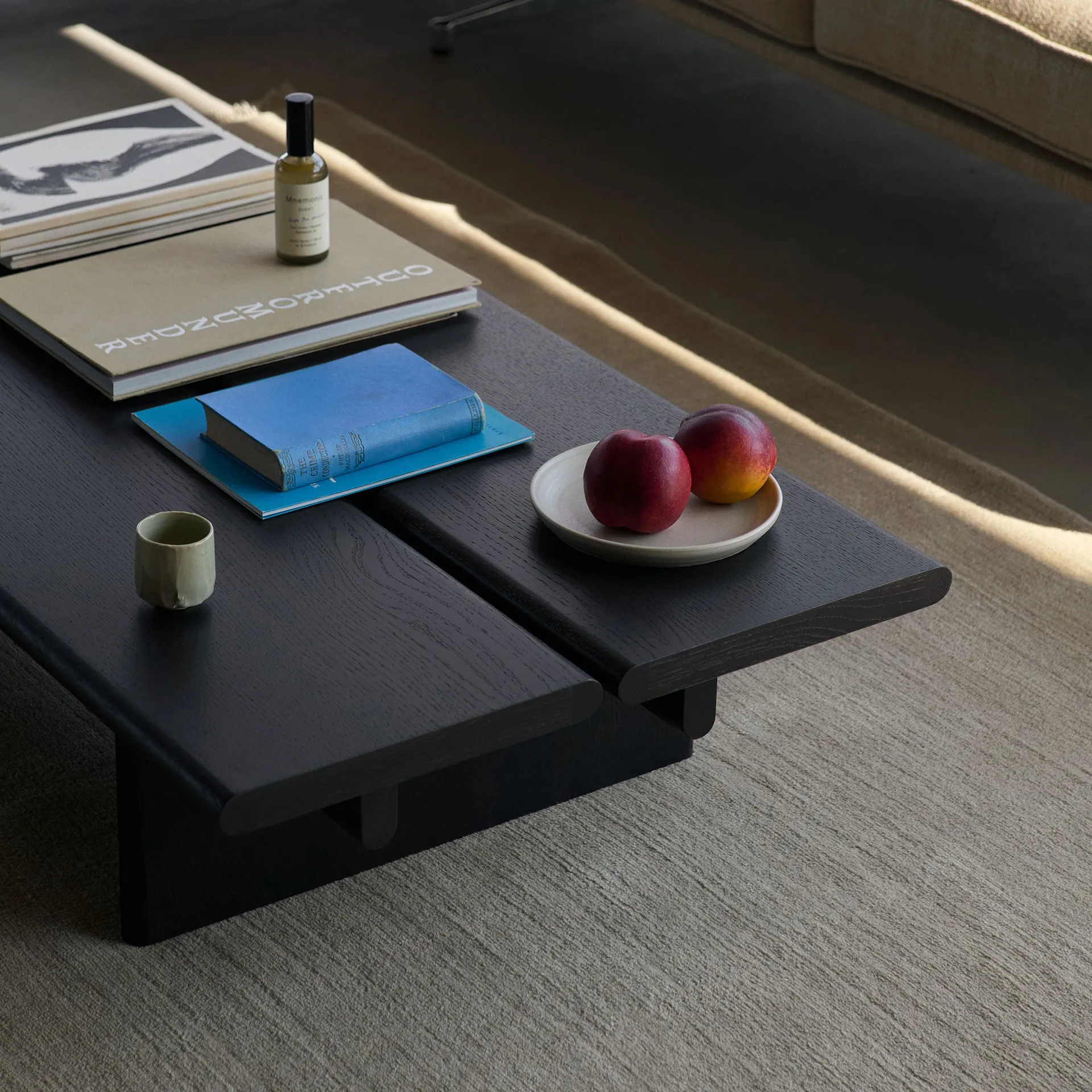 Ita OS3 τραπεζάκι σαλονιού 60x110 cm, Dark stained oak &Tradition