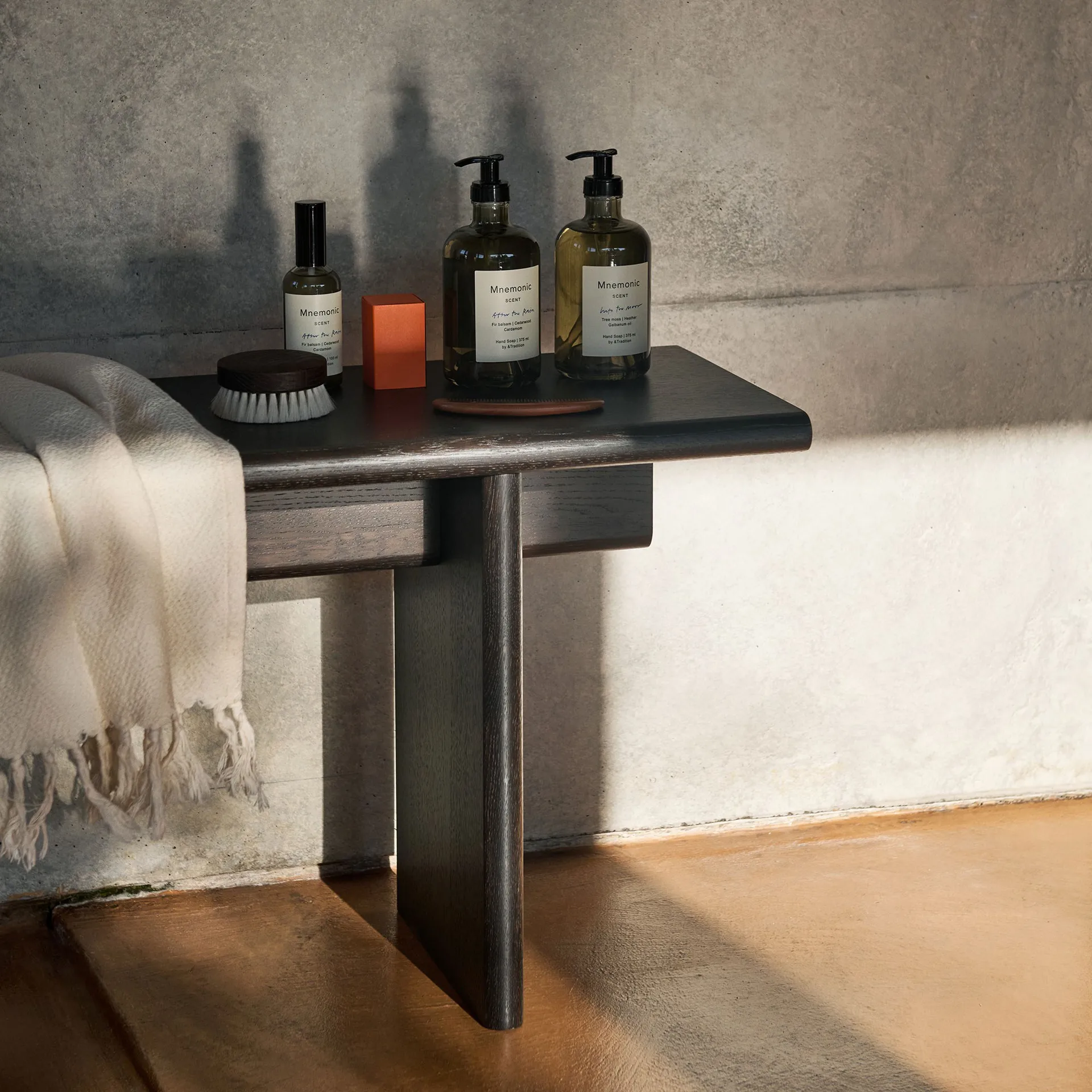 Ita OS6 πάγκος 230 cm, Dark stained oak &Tradition