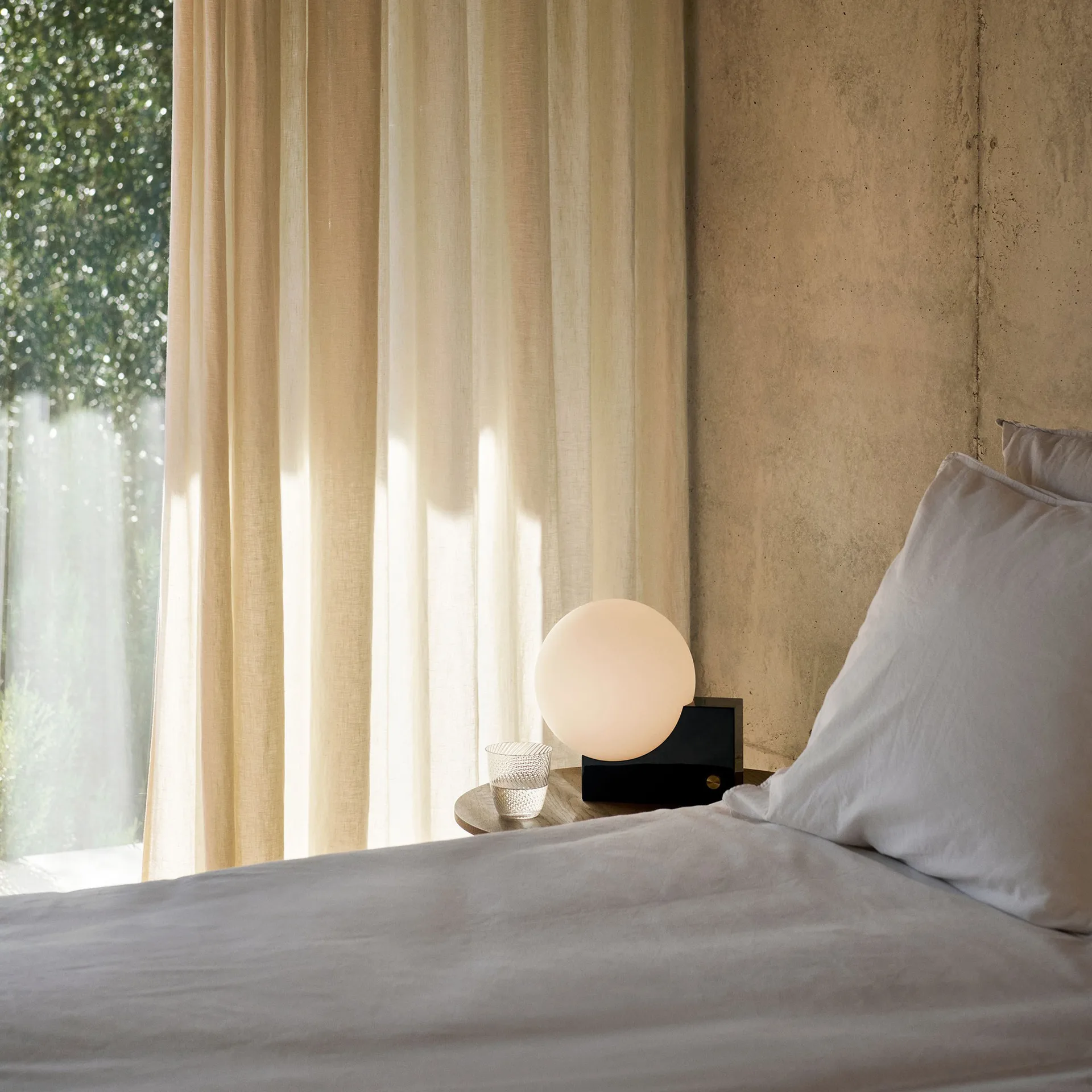 Επιτραπέζιο φωτιστικό Journey SHY1, Steel blue &Tradition