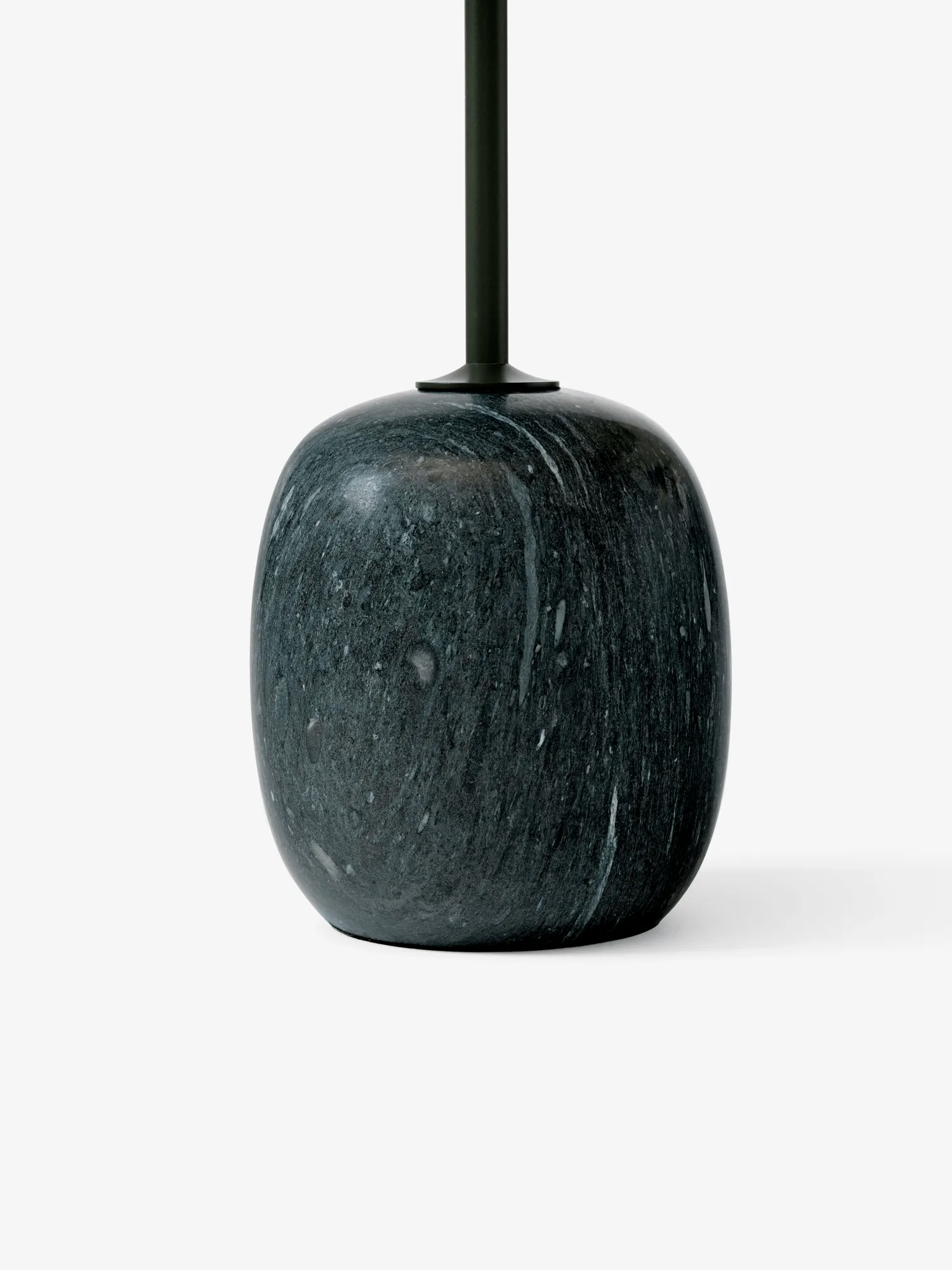Lato βοηθητικό τραπεζάκι LN8, Deep green-verde grigio, Ø40x50 cm &Tradition
