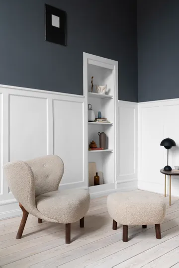 Πολυθρόνα Little Petra VB1 με πουφ ATD1 - Λαδωμένη καρυδιά-Karakorum 003 - &Tradition