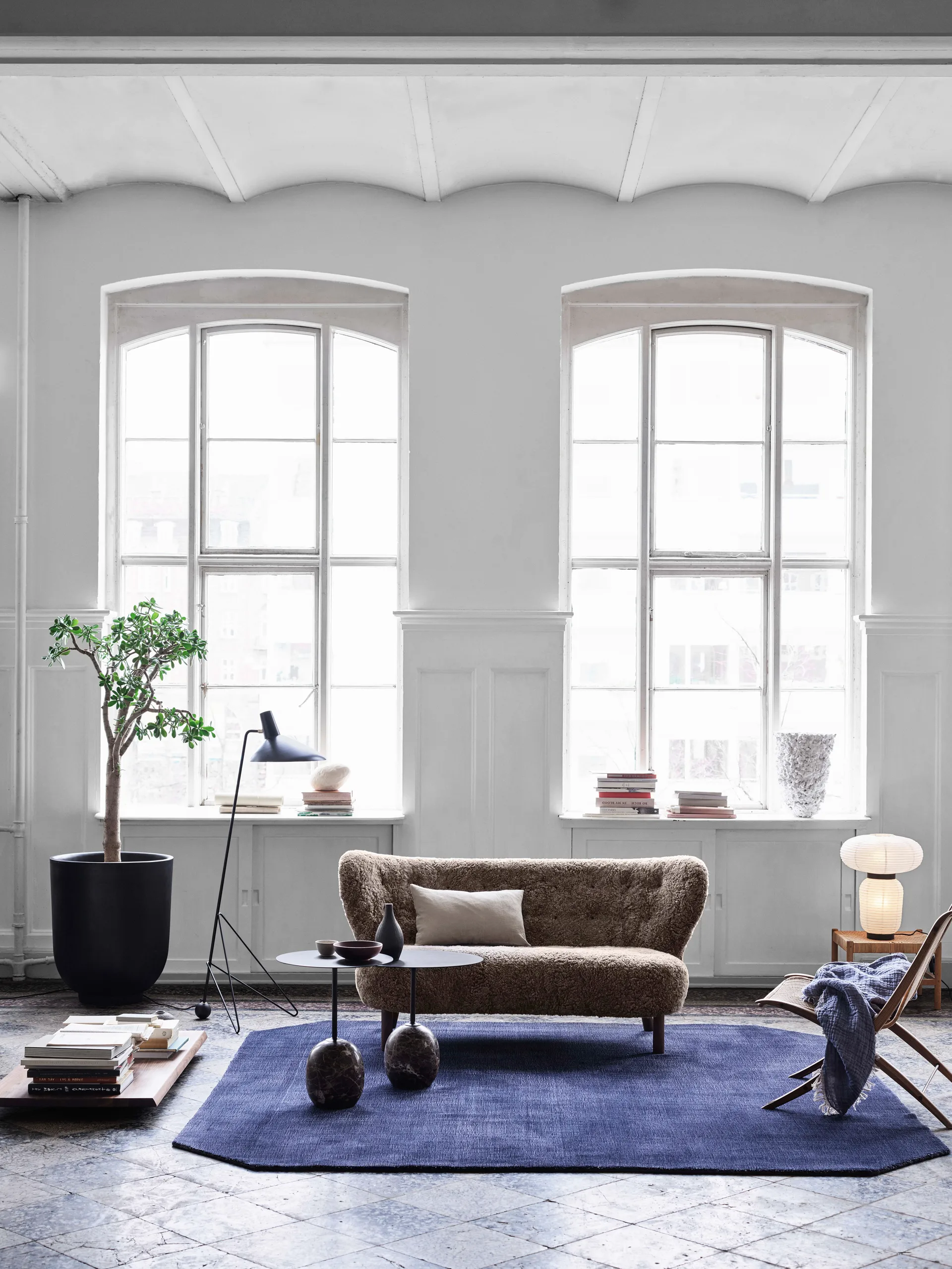 Καναπές Little Petra VB2, Λαδωμένη καρυδιά-Sahara &Tradition