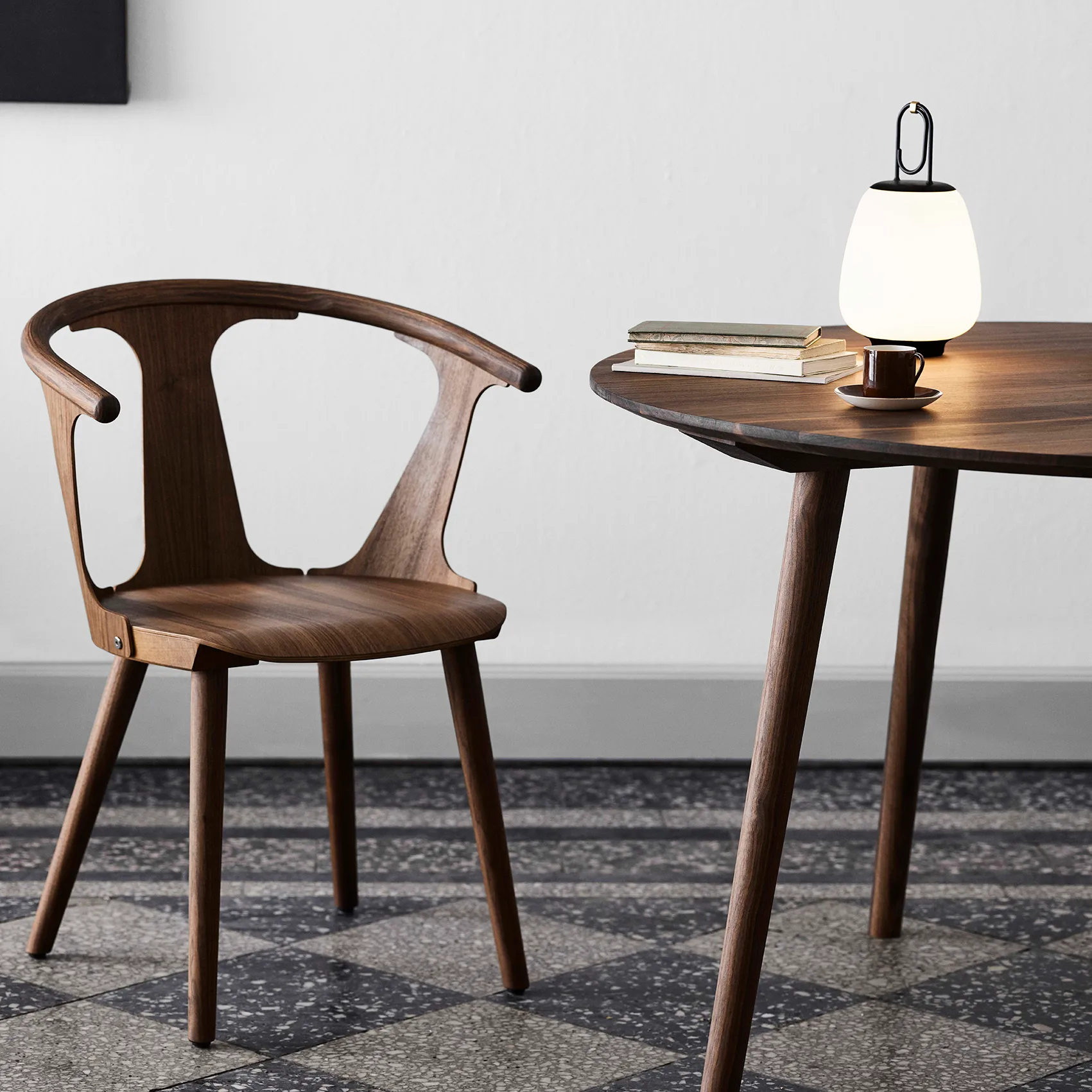 Lucca επιτραπέζιο φωτιστικό SC51, μαύρο &Tradition