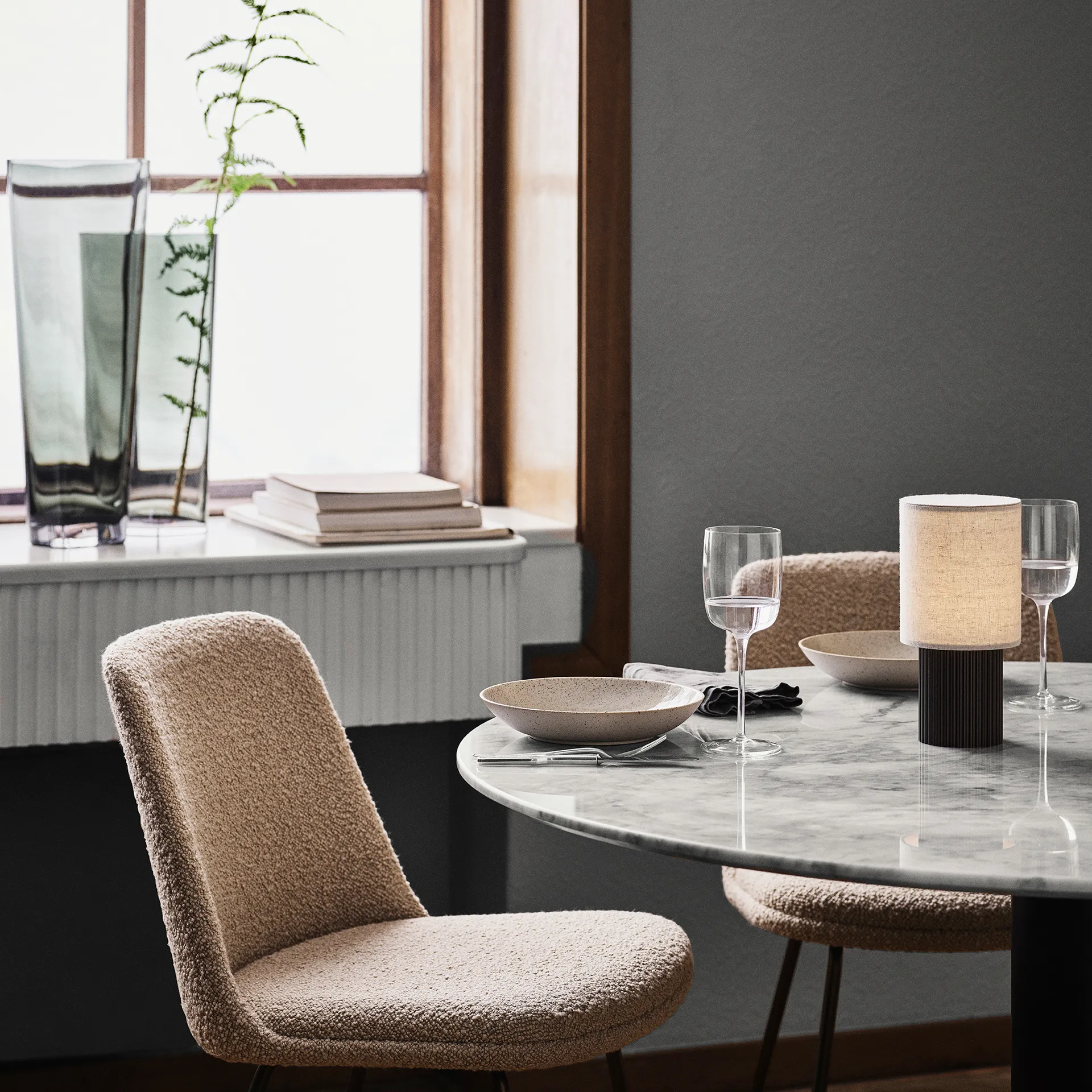 Manhattan φορητό επιτραπέζιο φωτιστικό SC52, μπρονζέ ορείχαλκος &Tradition