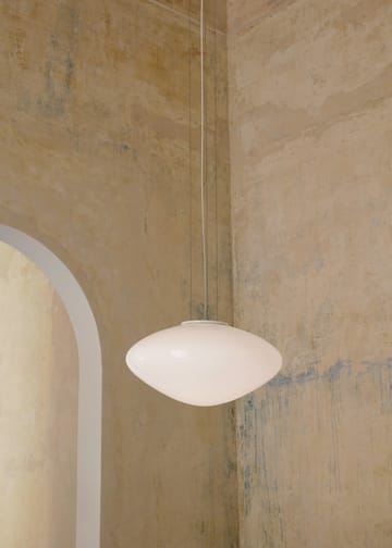 Κρεμαστό φωτιστικό Mist AP20 Ø56 cm - White-opal glass - &Tradition