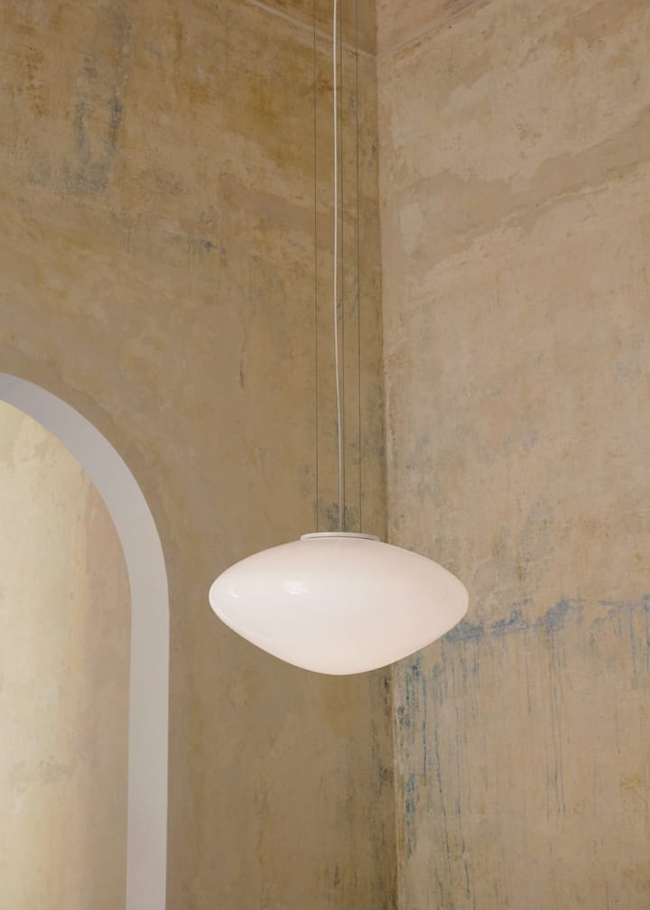 Κρεμαστό φωτιστικό Mist AP20 Ø56 cm, White-opal glass &Tradition