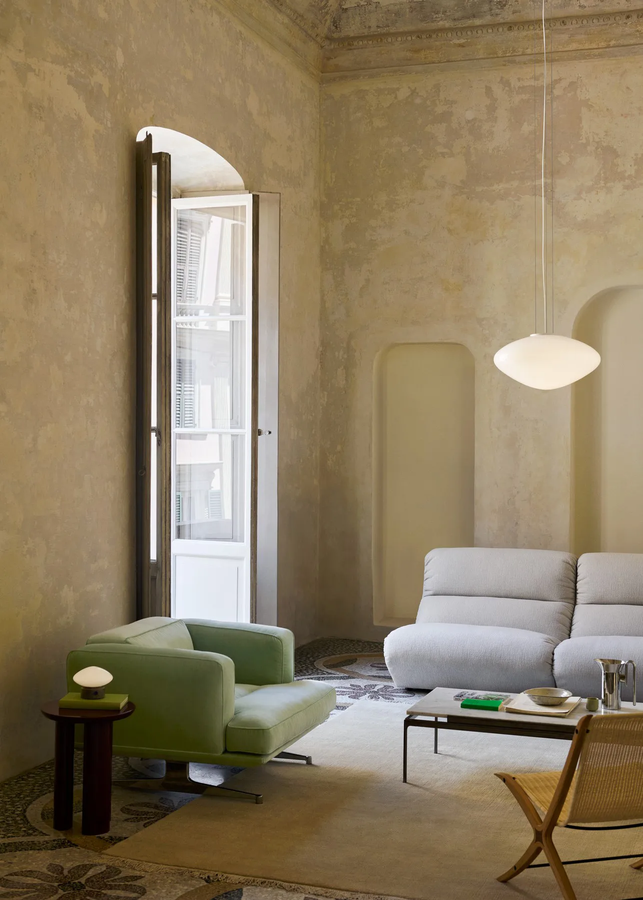 Κρεμαστό φωτιστικό Mist AP20 Ø56 cm, White-opal glass &Tradition