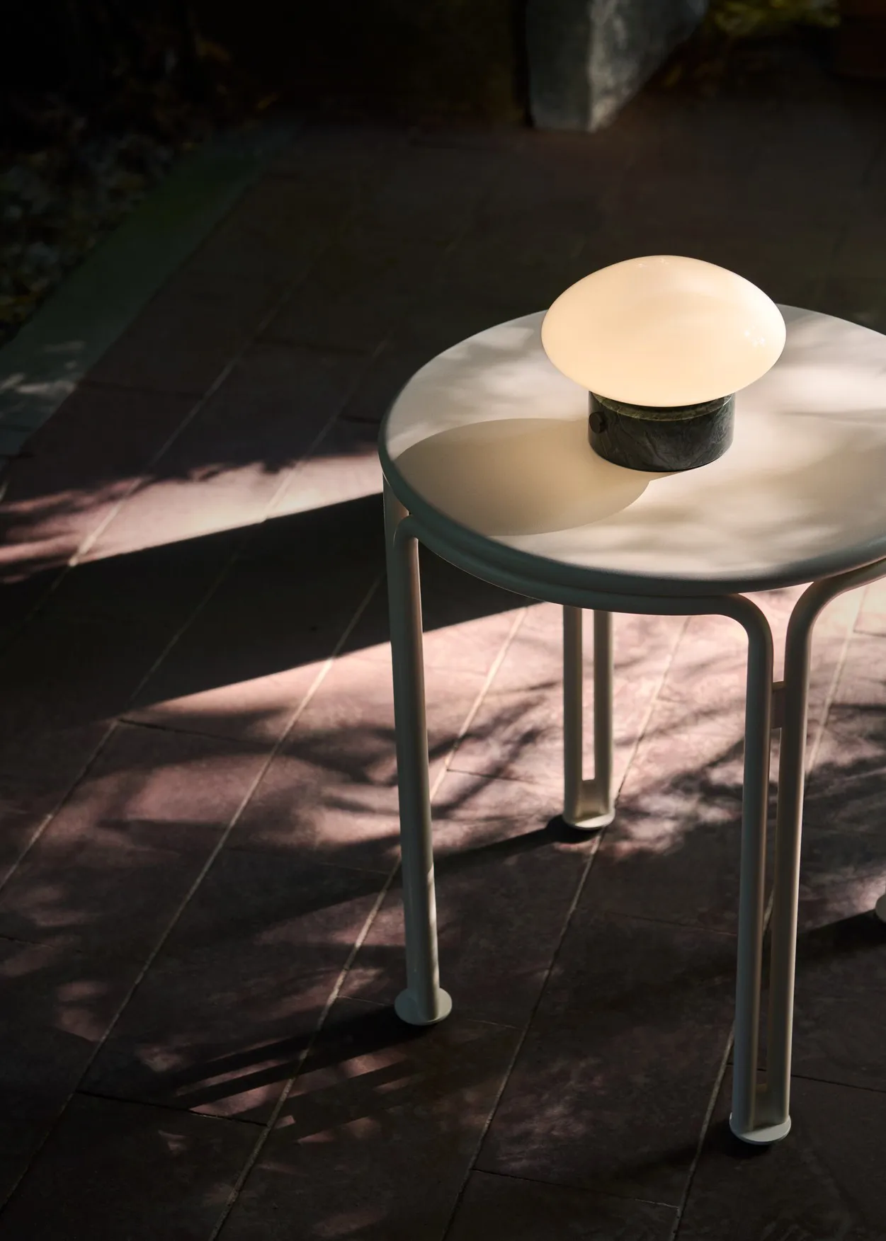 Φορητό φωτιστικό Mist AP21 12 cm, Verde Guatemala-opal glass &Tradition